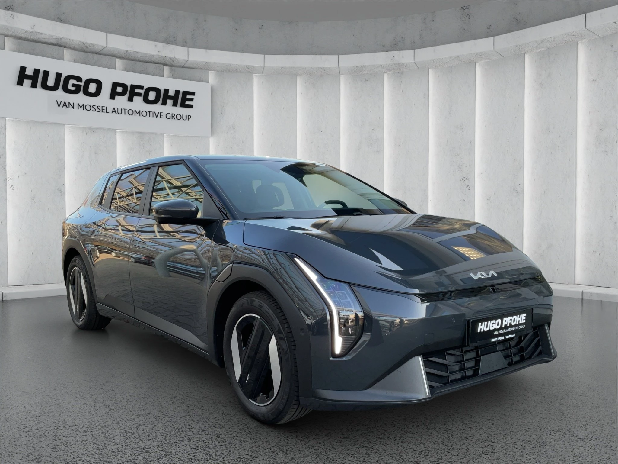 Kia EV4 Hatchback Earth 81 kWh 150 kW Frontantrieb Schräghecklimousine. 5-türig