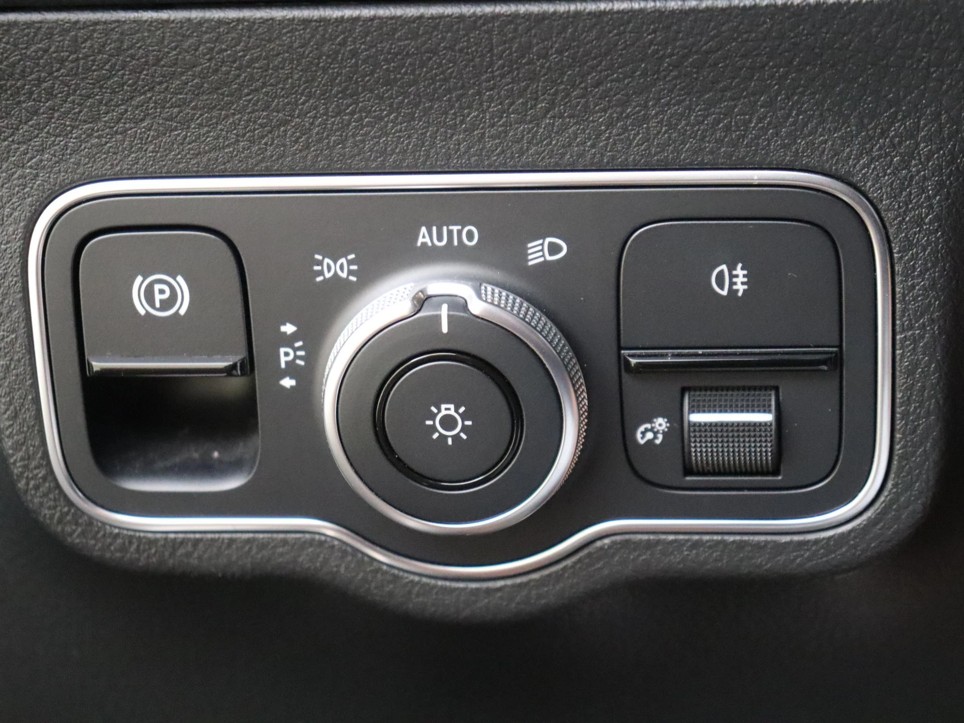Mercedes-Benz GLA 200 Business Solution AMG