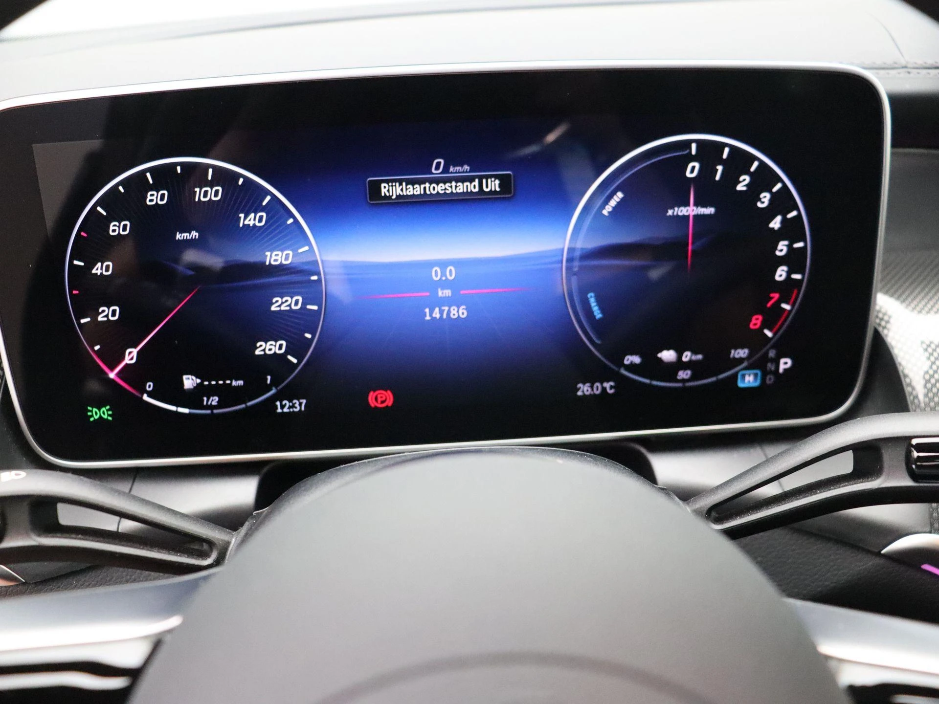 Mercedes-Benz-GLC-image-11