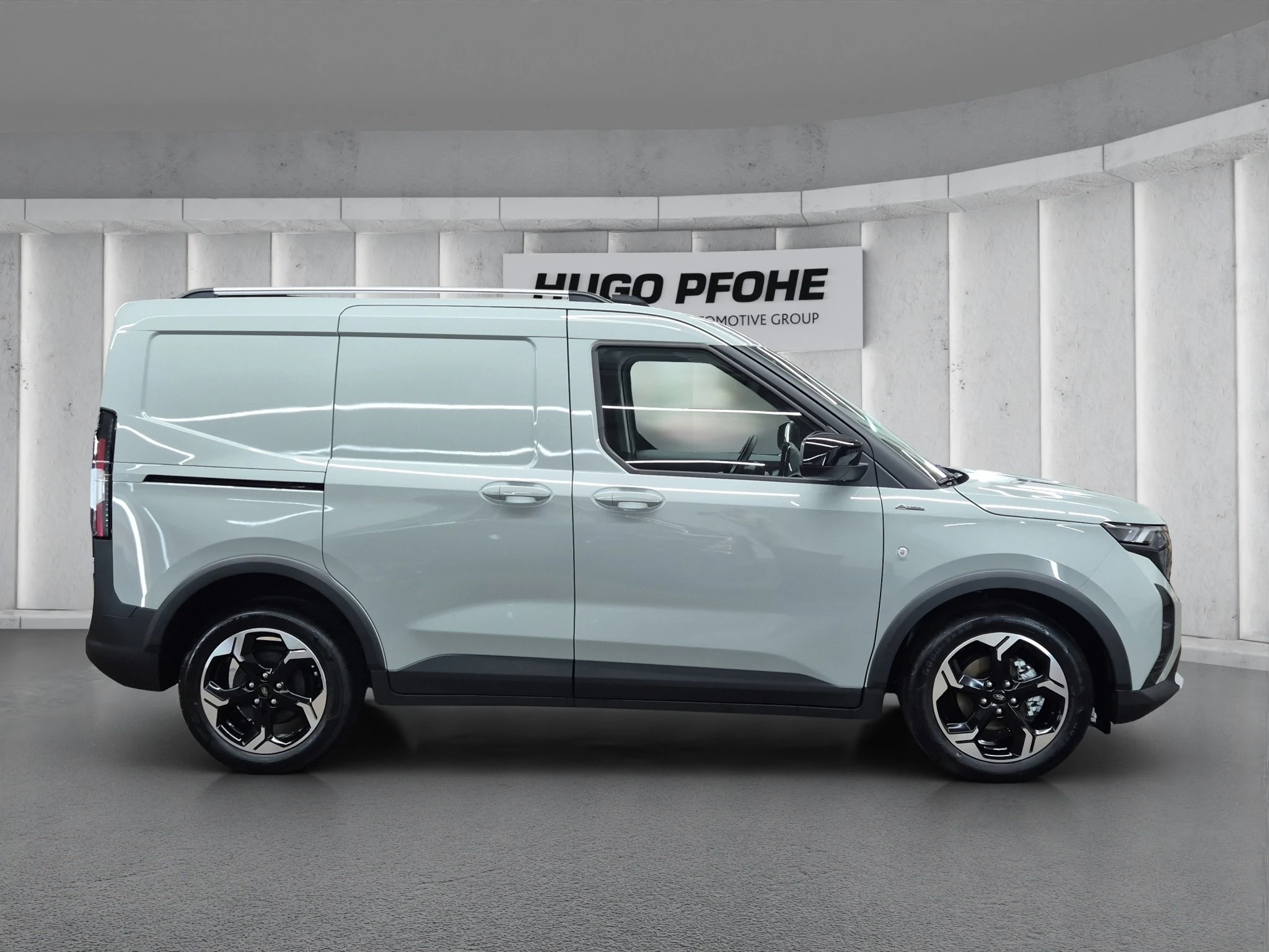 Ford-Transit Courier-image-5