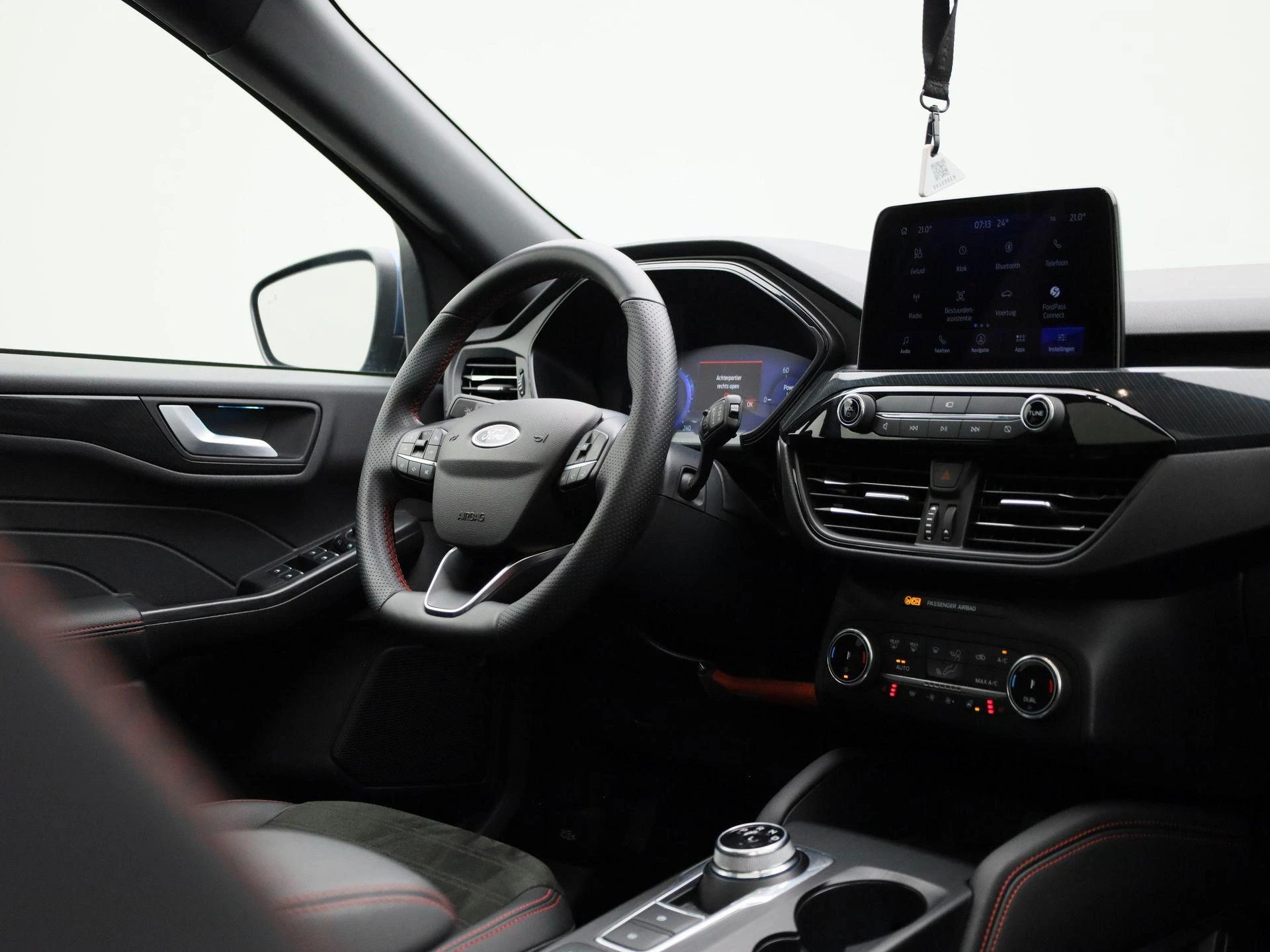 Ford Kuga - 39