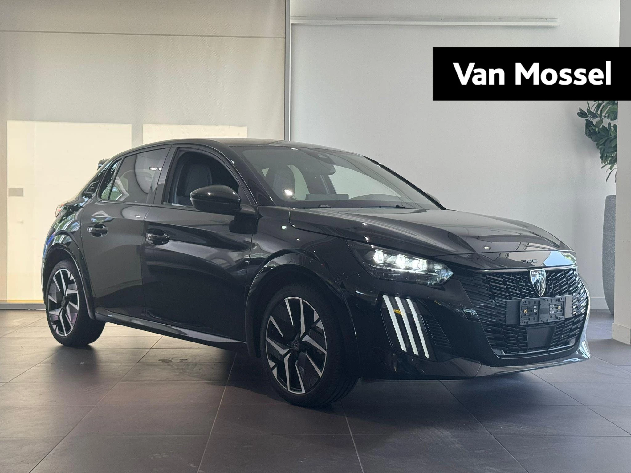 Peugeot-208-image-0