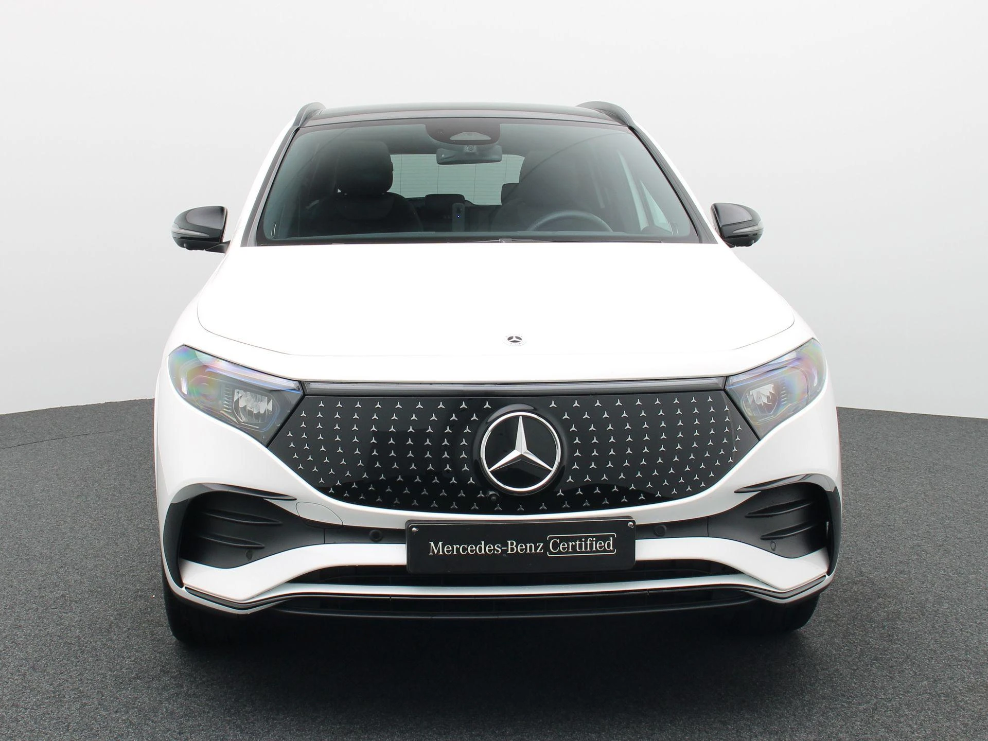Mercedes-Benz EQA 250+ Star Edition + PANO + TREKHAAK + BURMESTER + HEAD UP +