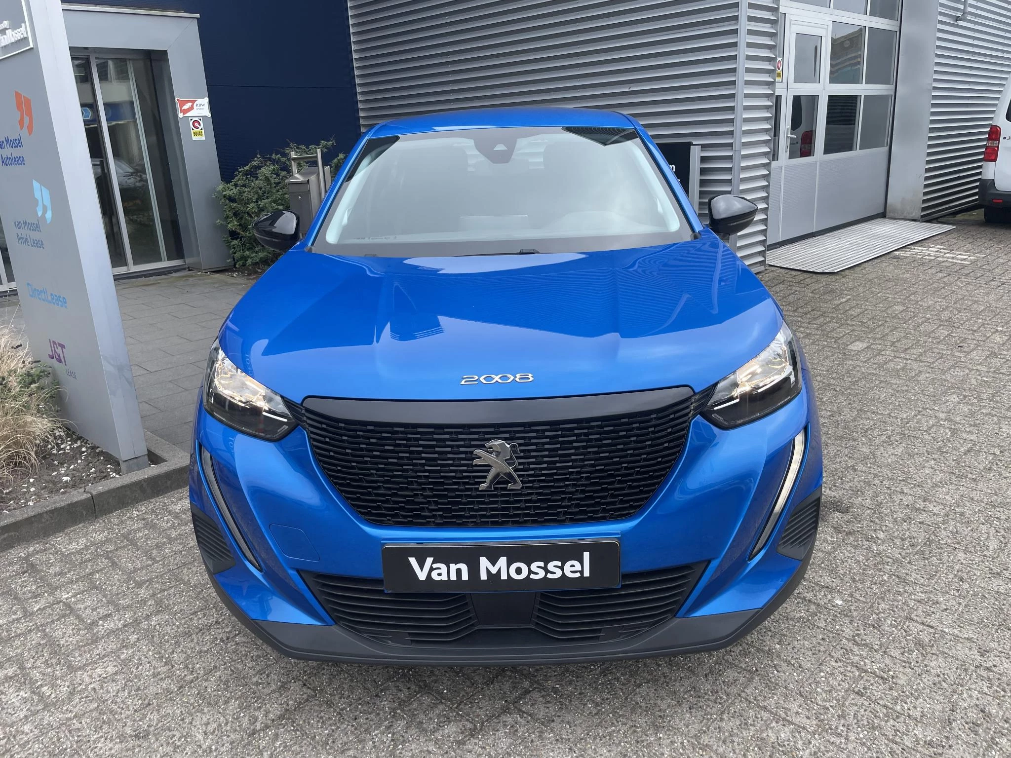 Peugeot-2008-image-3