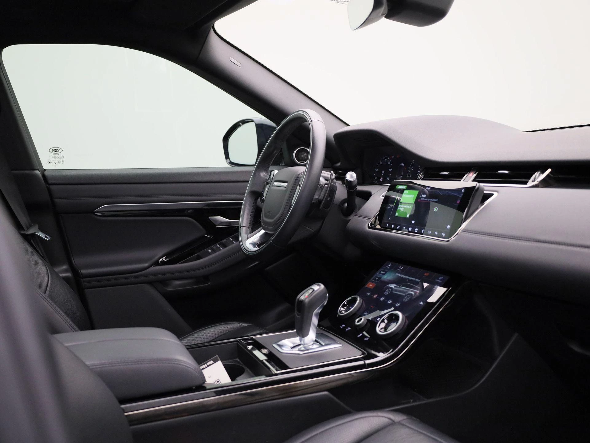 Land Rover-Range Rover Evoque-image-36