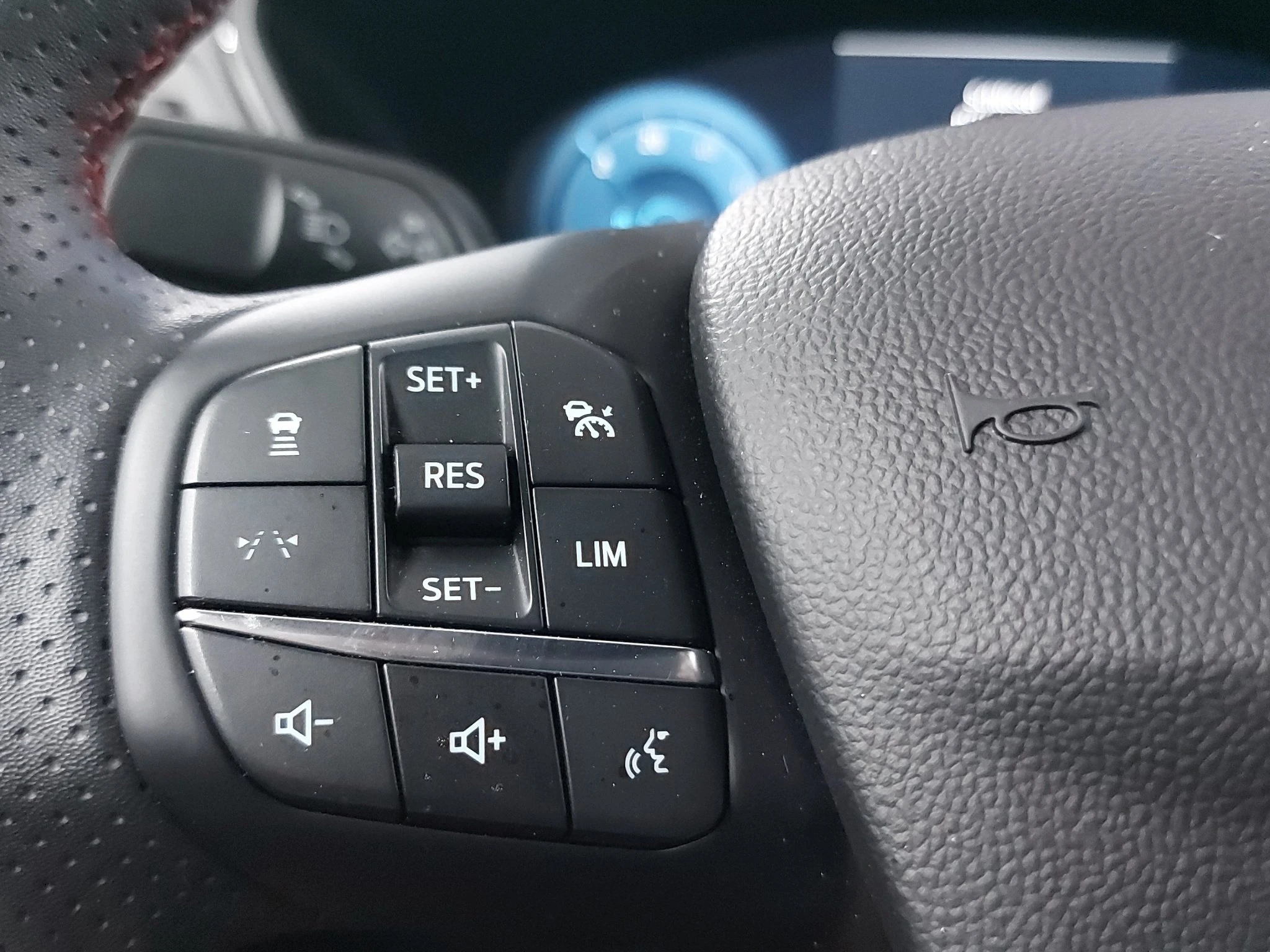 Ford-Kuga-image-21
