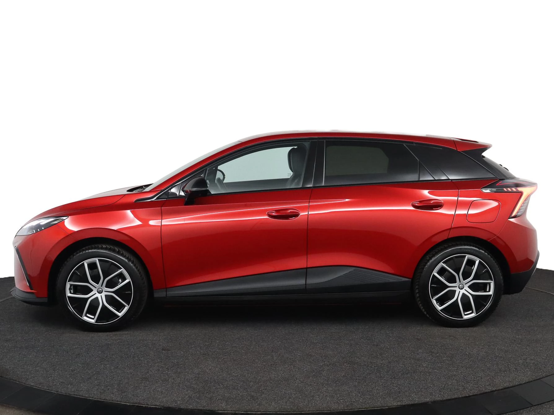 MG-MG4 EV-image-2