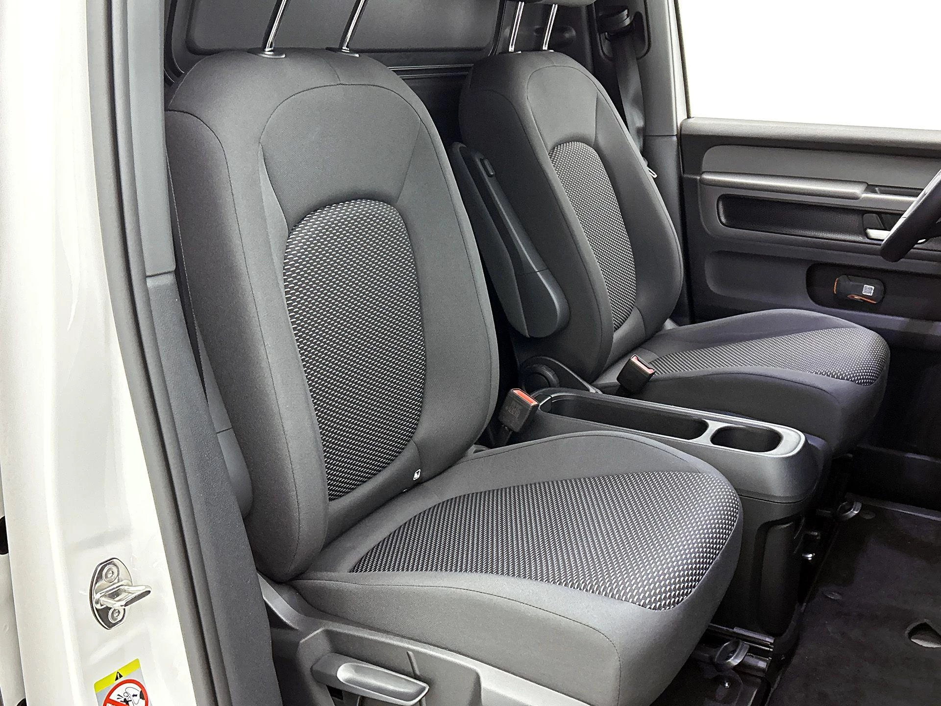 Volkswagen-ID. Buzz Cargo-image-39