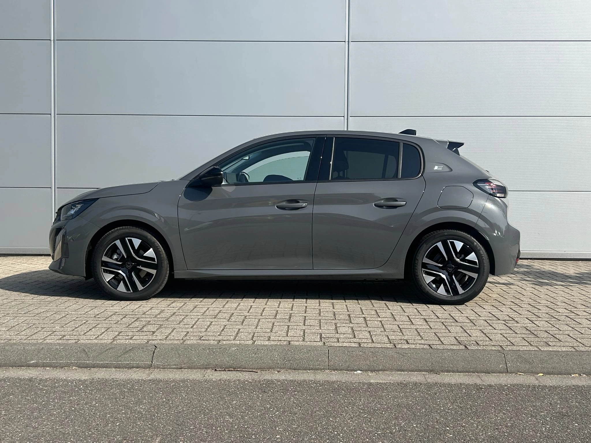 Peugeot e-208 EV Allure 51 kWh