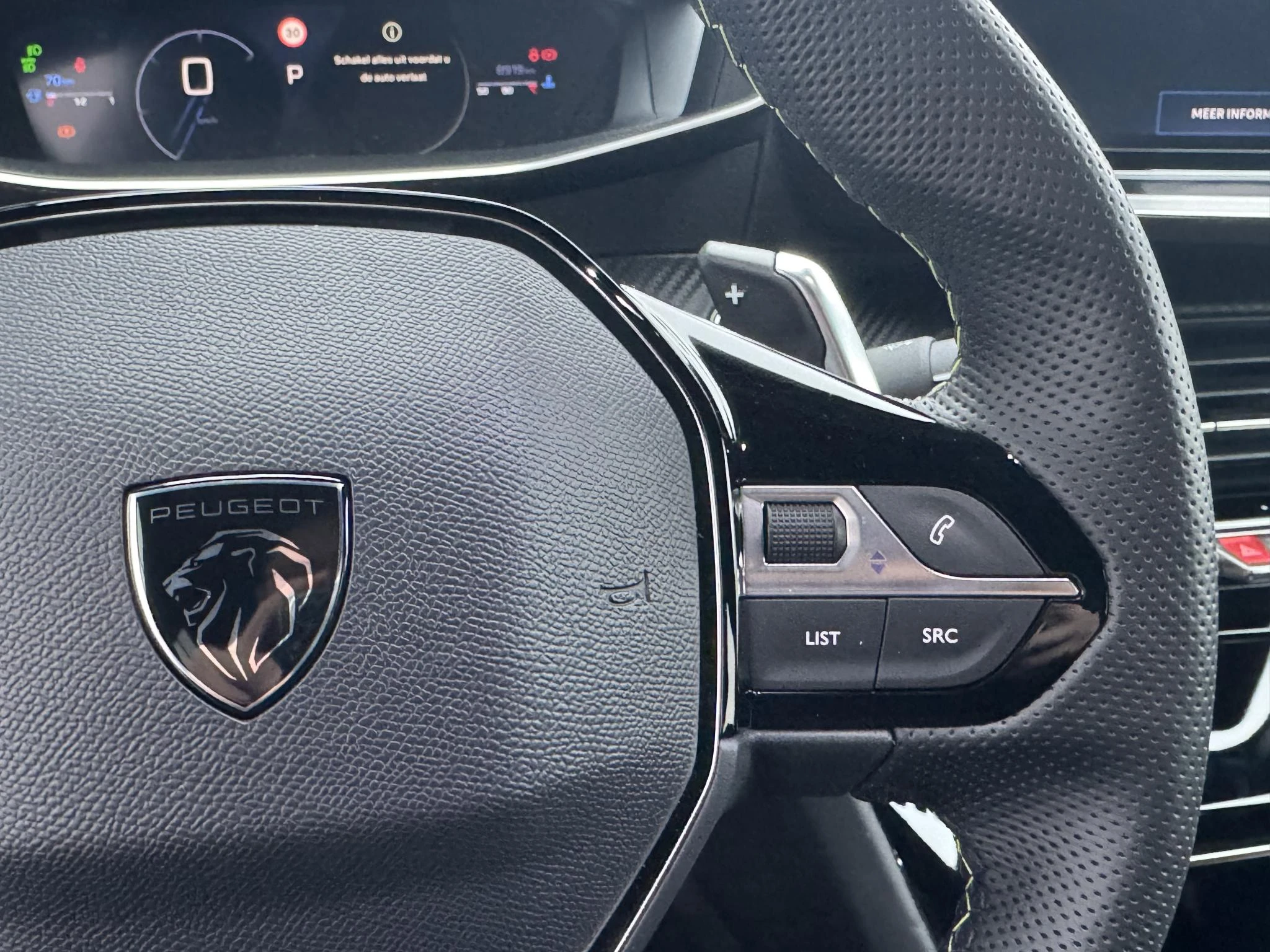 Peugeot-208-image-16
