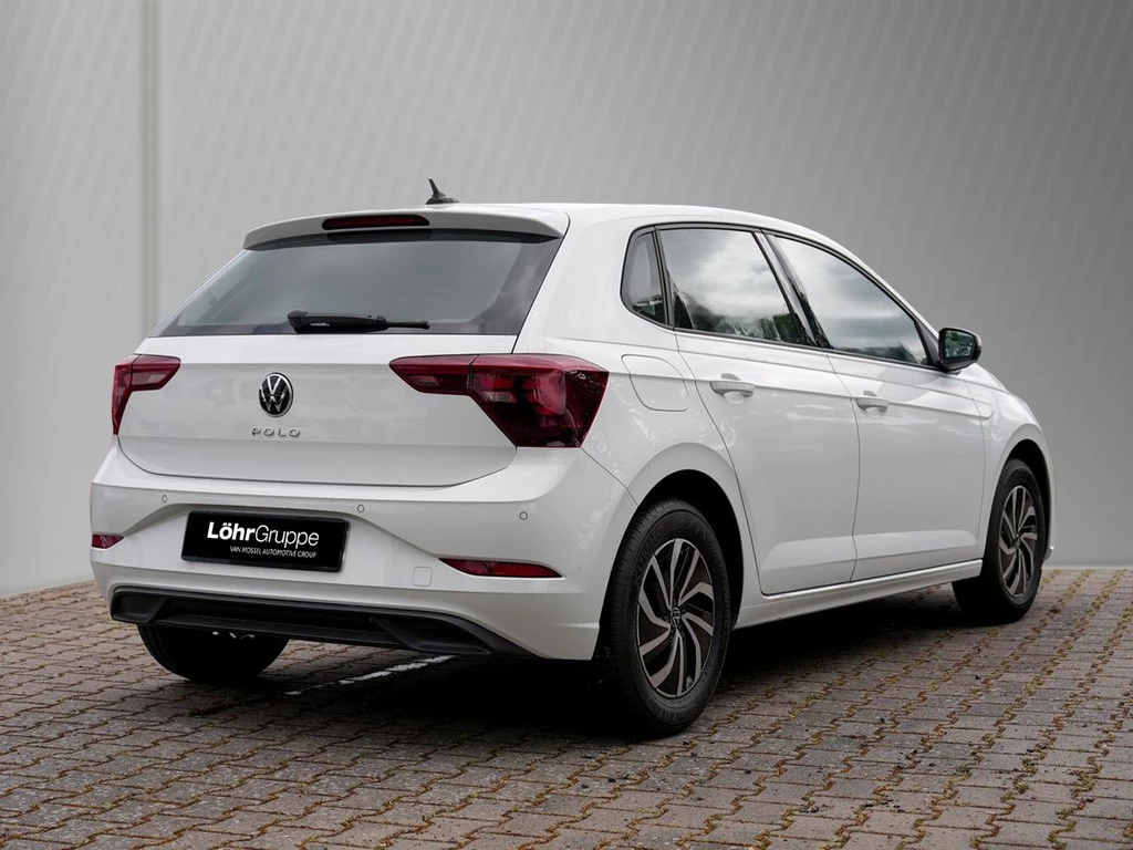 Volkswagen-Polo-image-3
