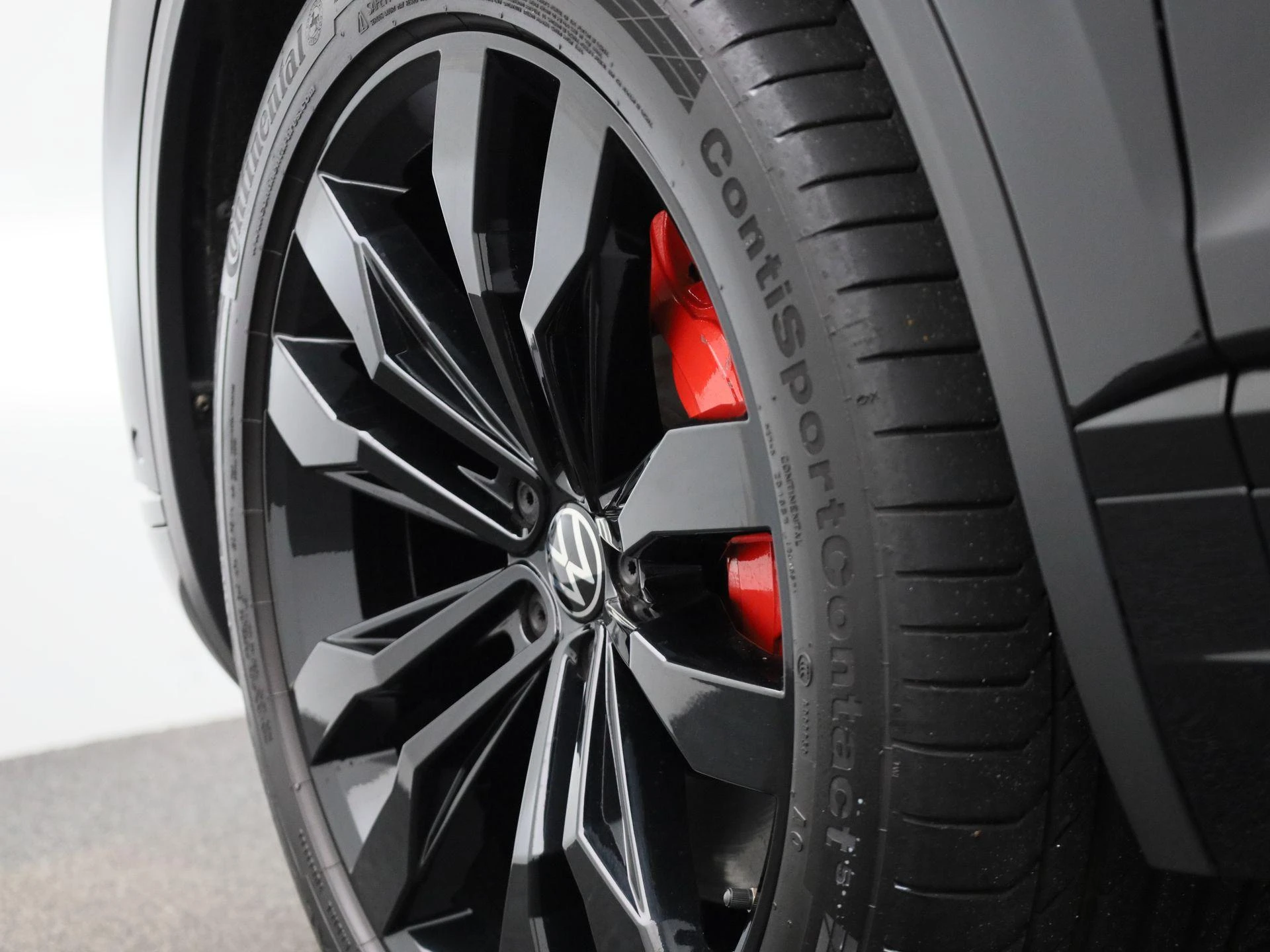 Volkswagen-Touareg-image-55