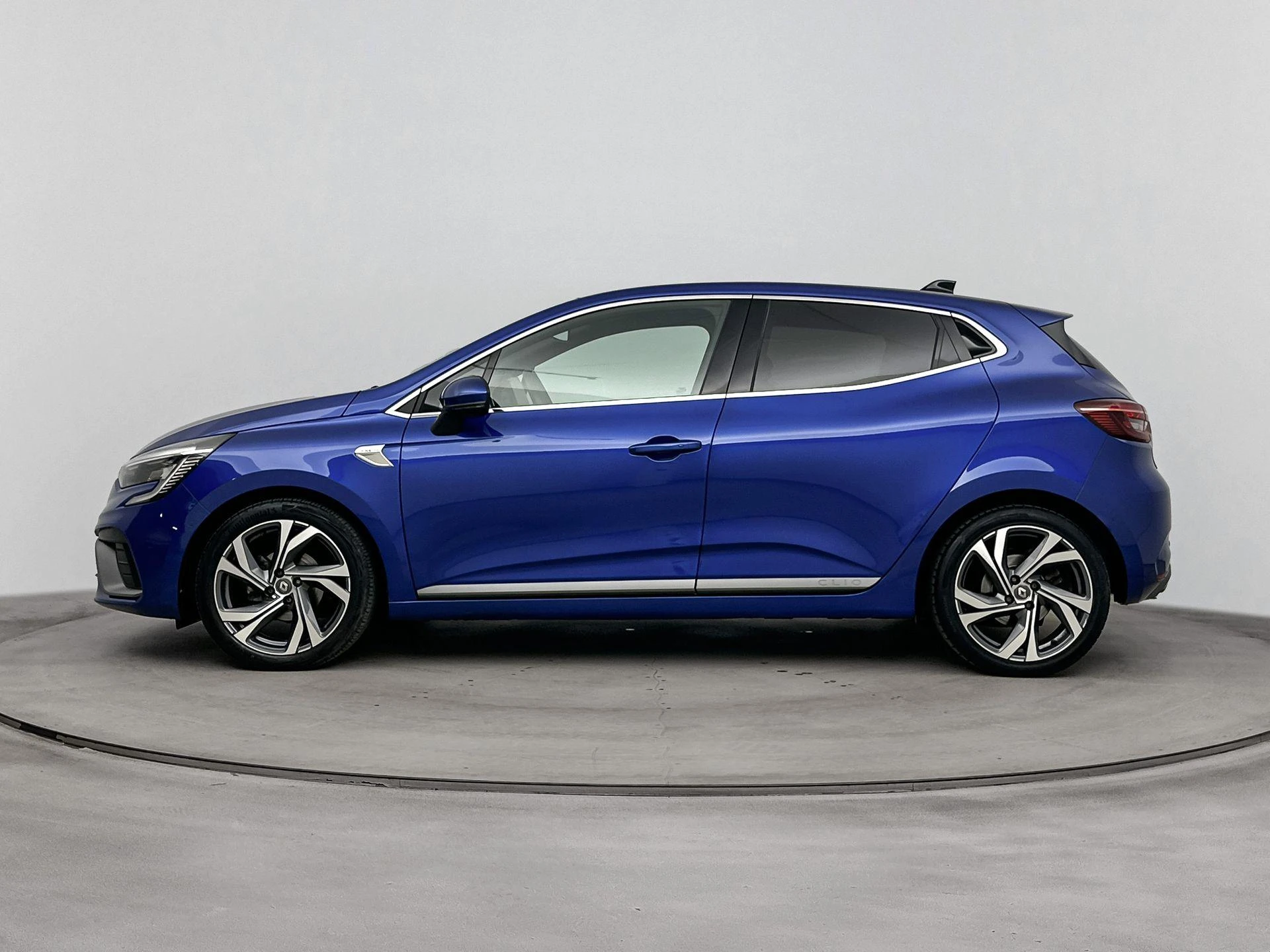 Renault-Clio-image-1