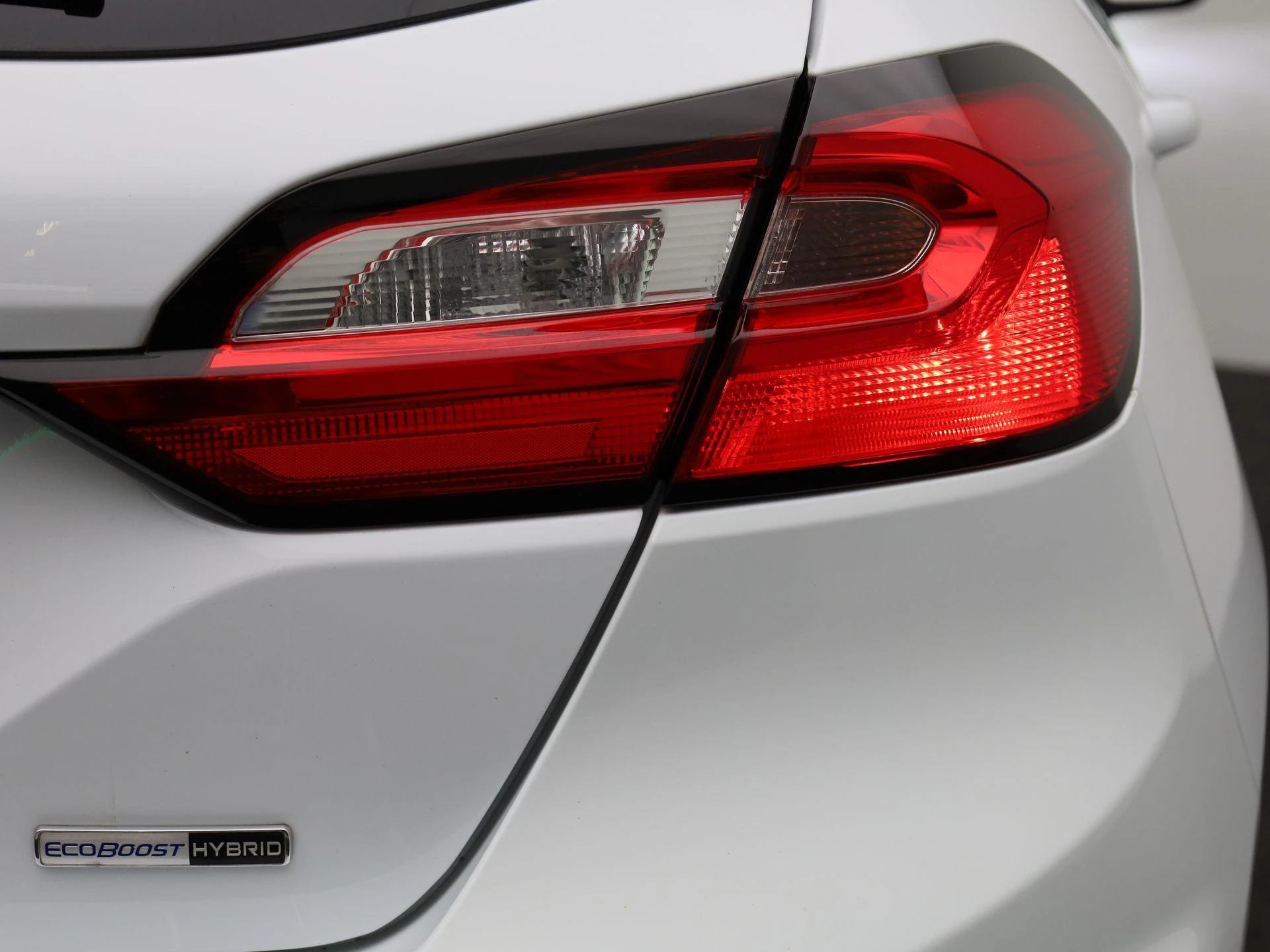 Ford Fiesta 1.0i EcoBoost MHEV 92kW Connected