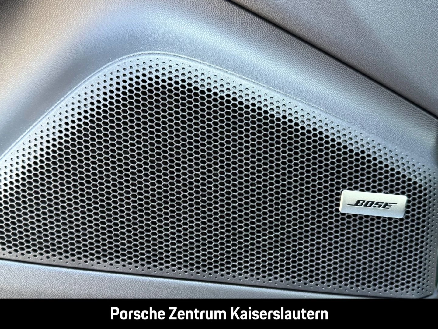 Porsche Macan 4 Surround-View BOSE Luftfederung LED -