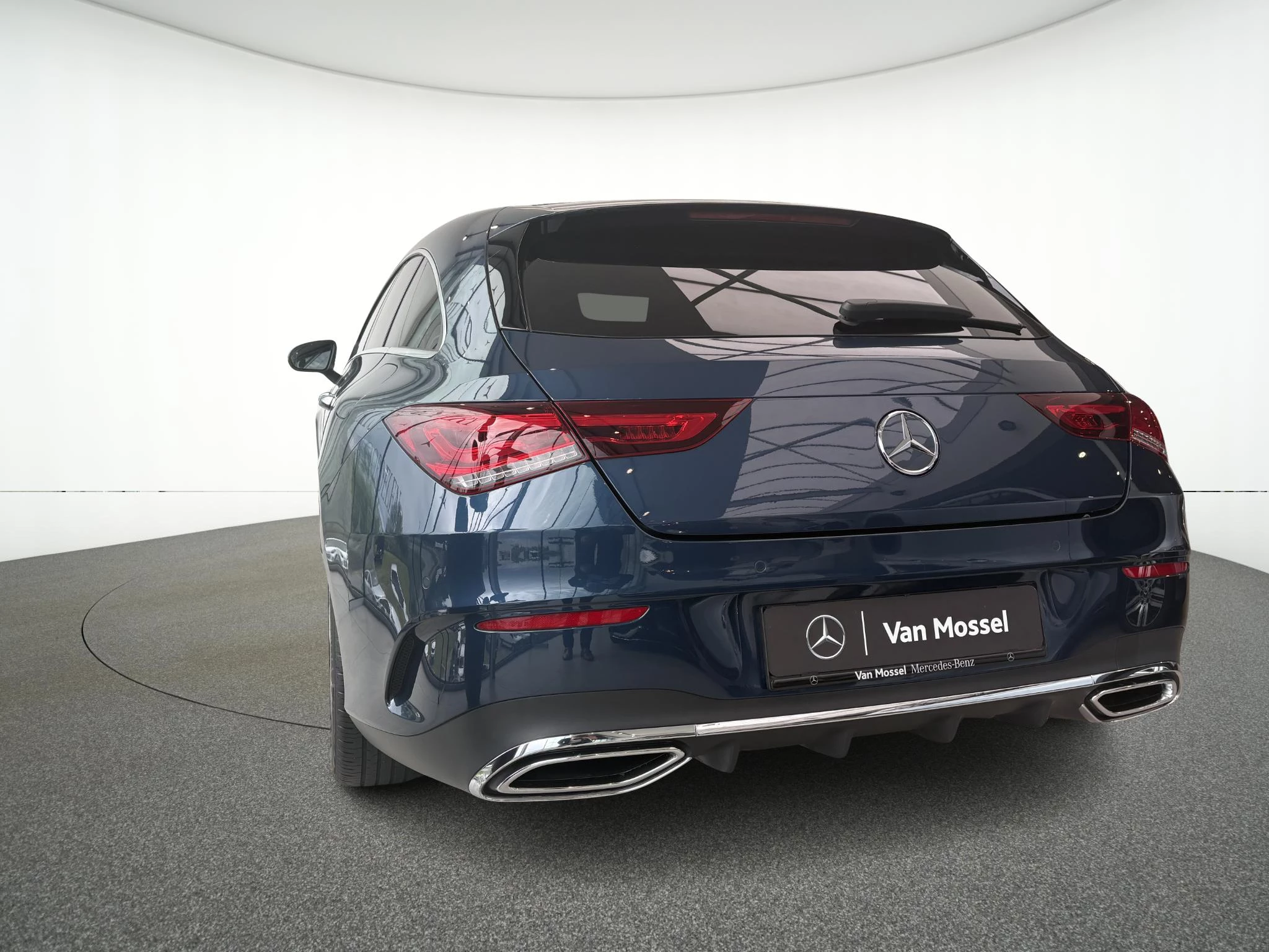 Mercedes-Benz CLA 180 d AMG Line Shooting Brake + CAMERA + LED +