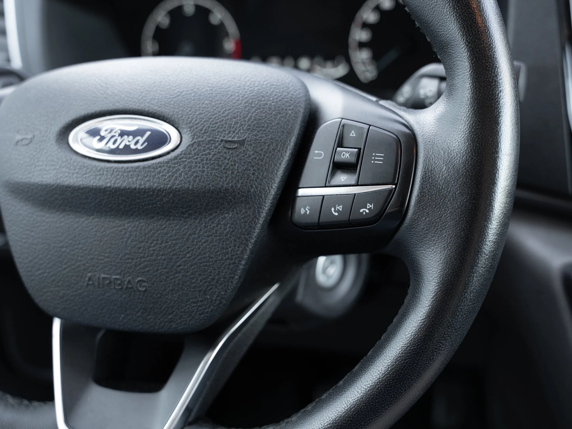 Ford-Transit-image-18