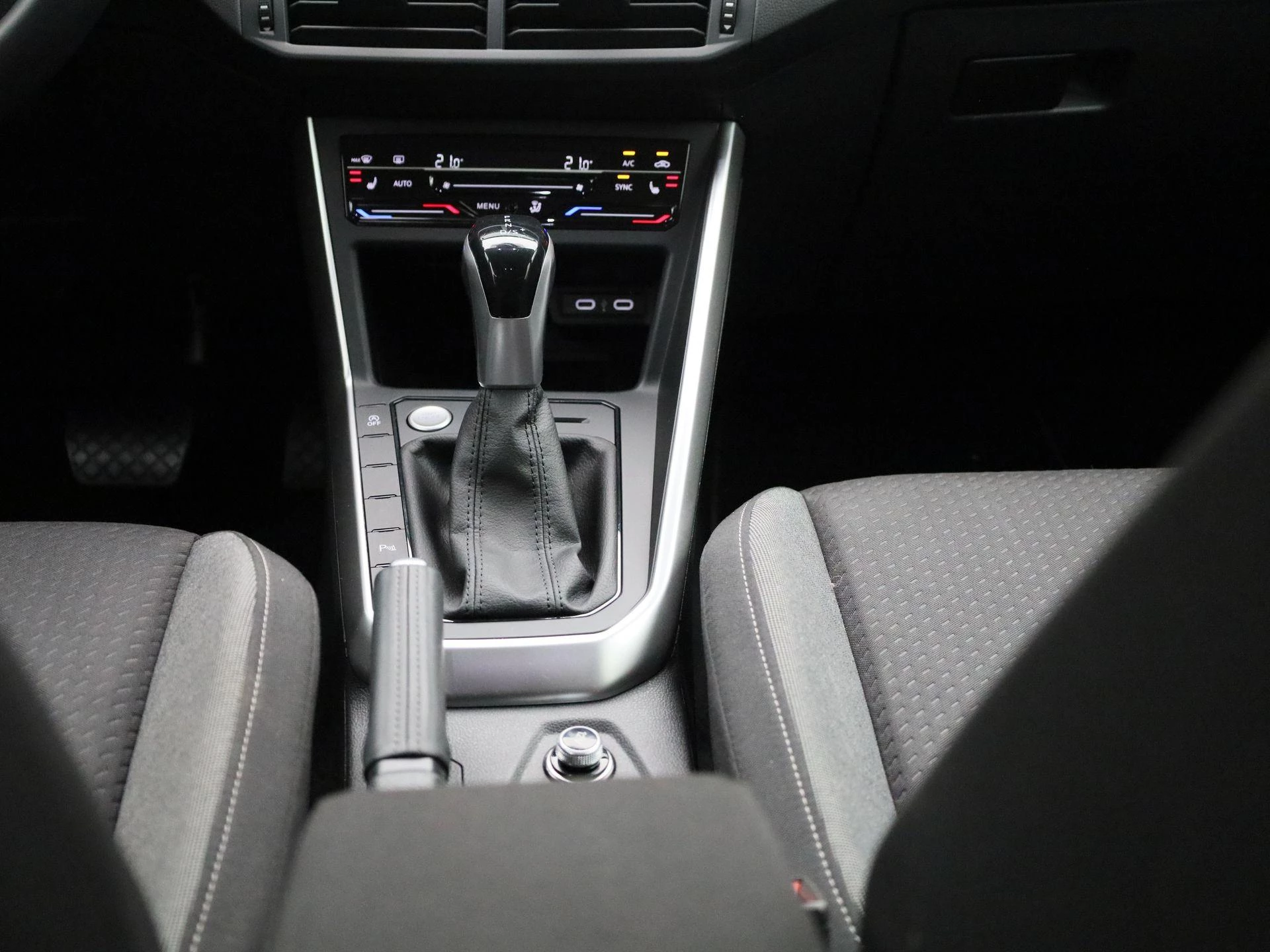 Volkswagen-Taigo-image-9