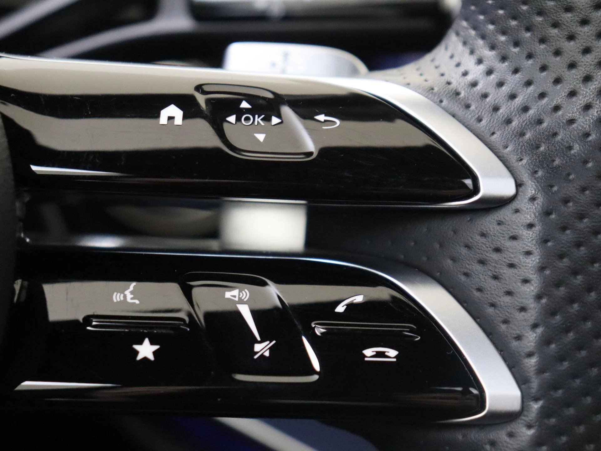 Mercedes-Benz-E-Klasse-image-15