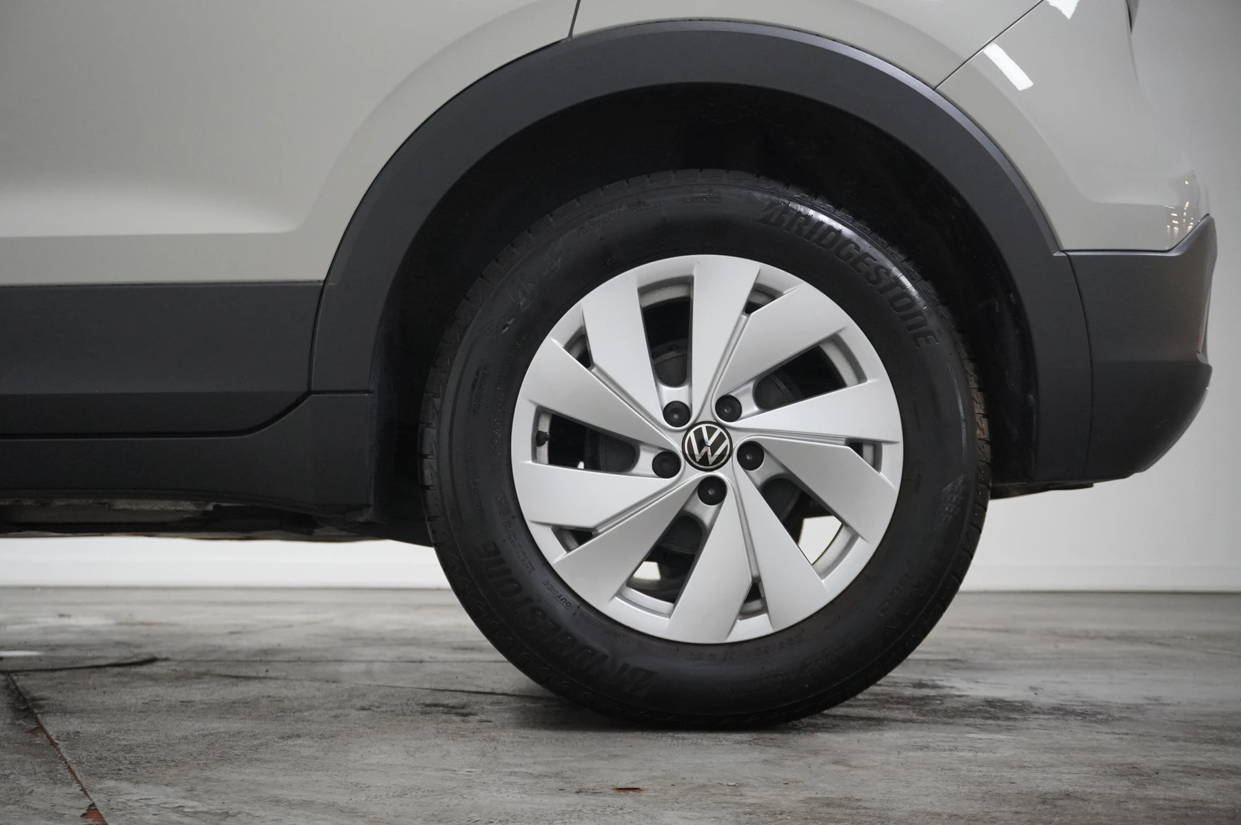 Volkswagen-T-Cross-image-19