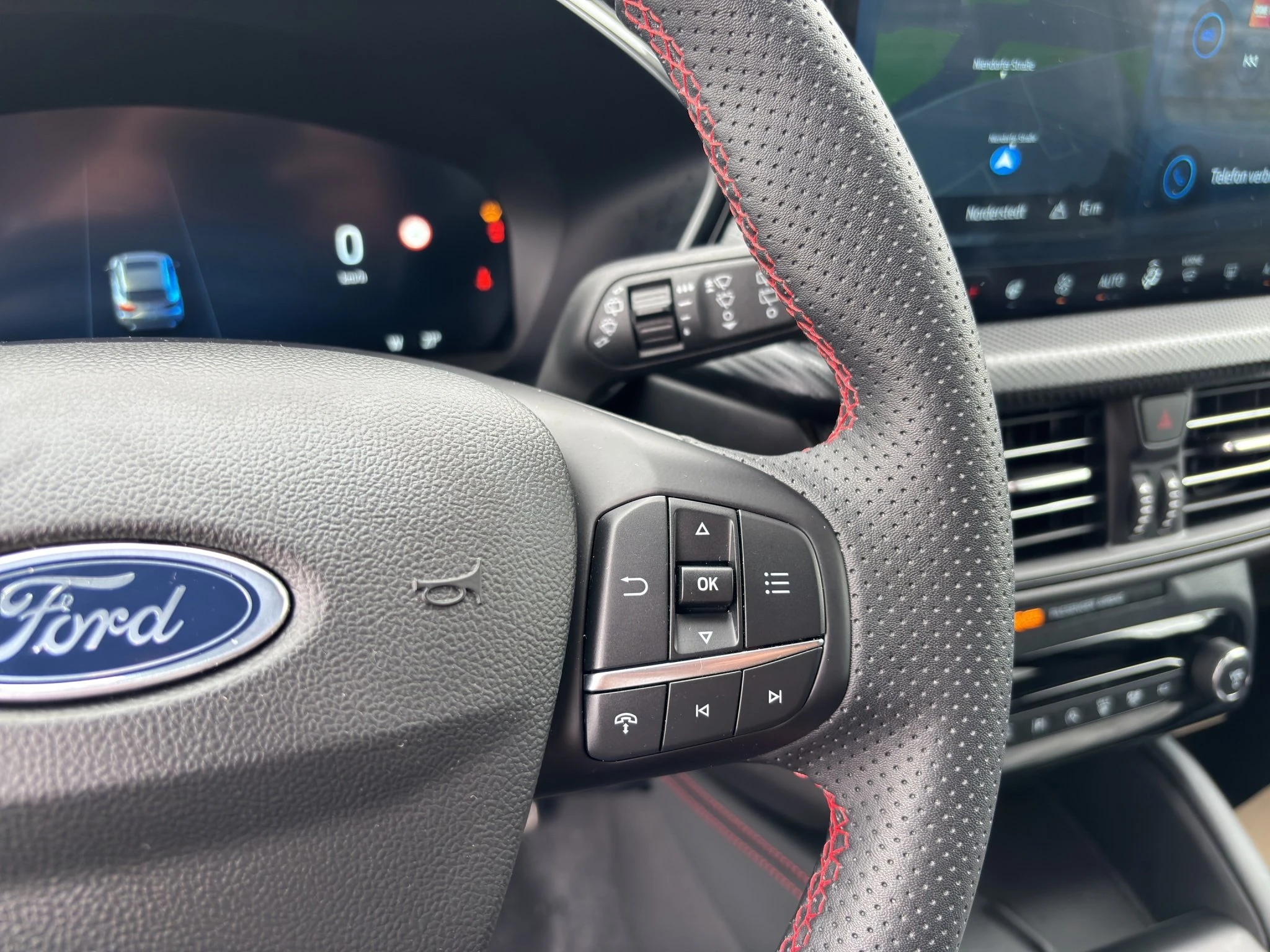 Ford Kuga ST-Line X Aut.*360GRAD*LED-MATRIX*NAVI*GRA*WINTER-PKT.