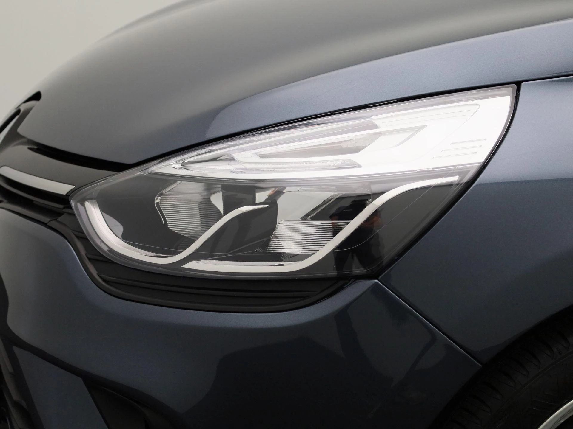 Renault-Clio-image-11