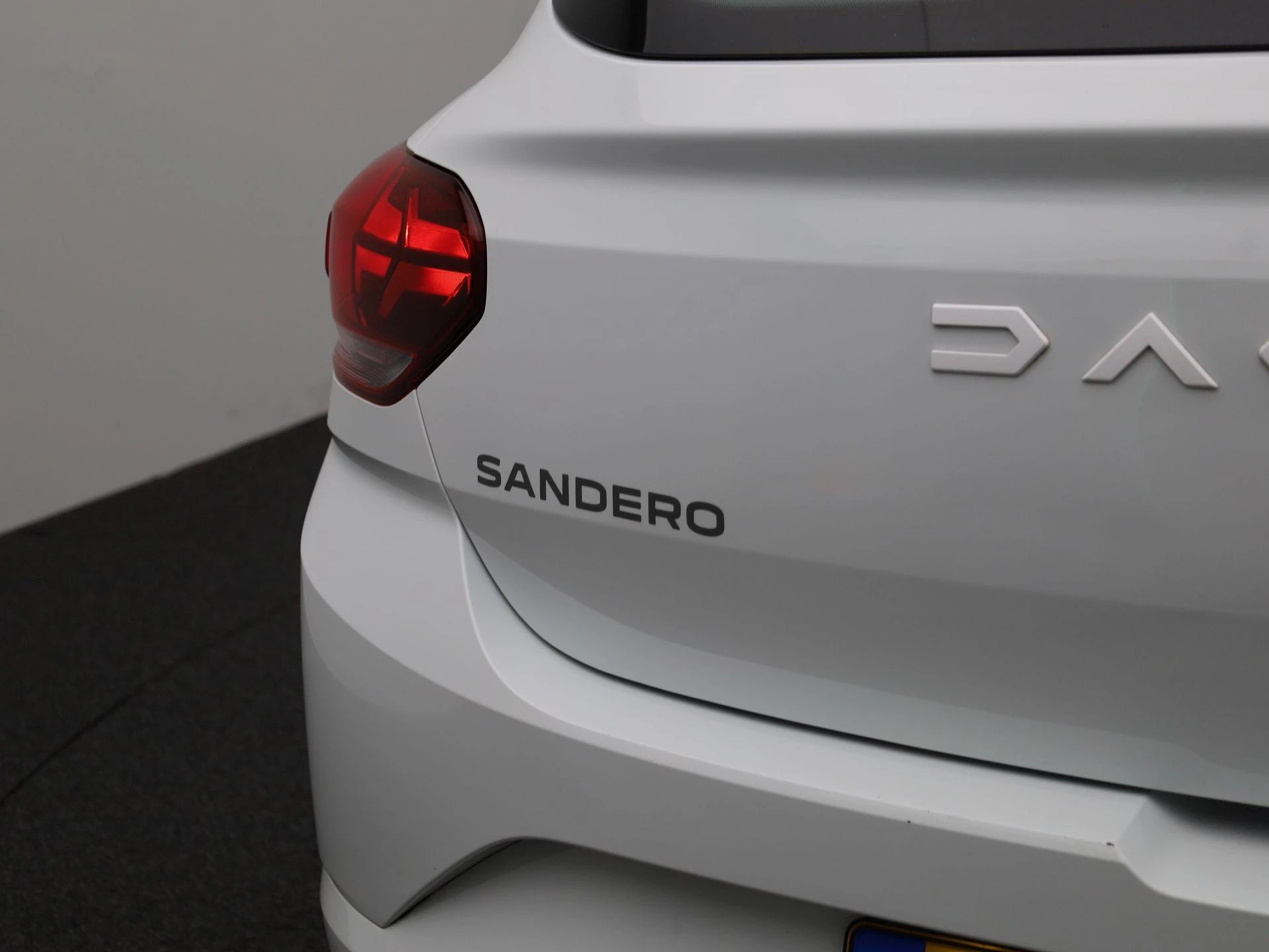 Dacia Sandero - 32