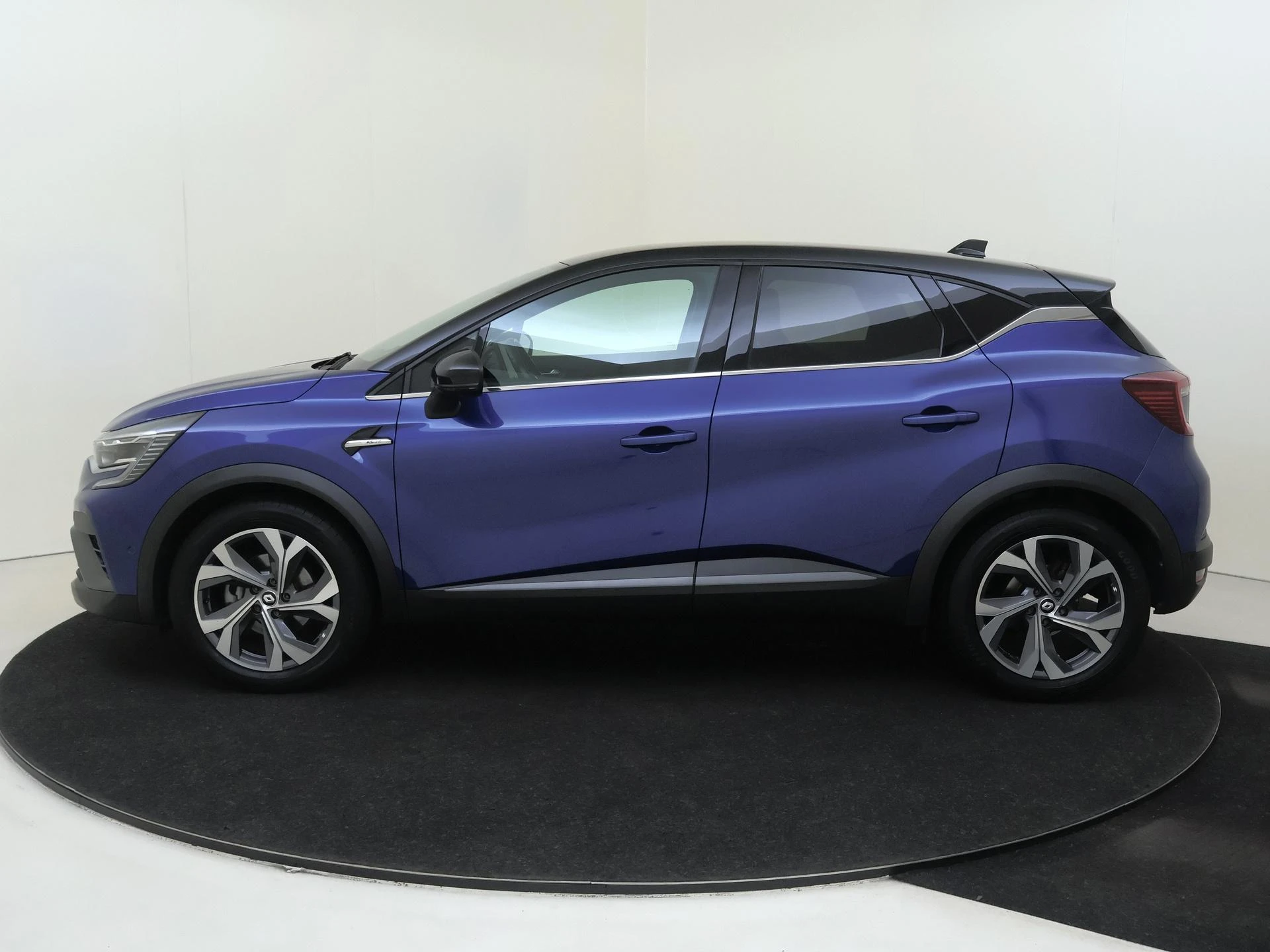 Renault Captur 1.6 E-Tech Hybrid 145 R.S. Line