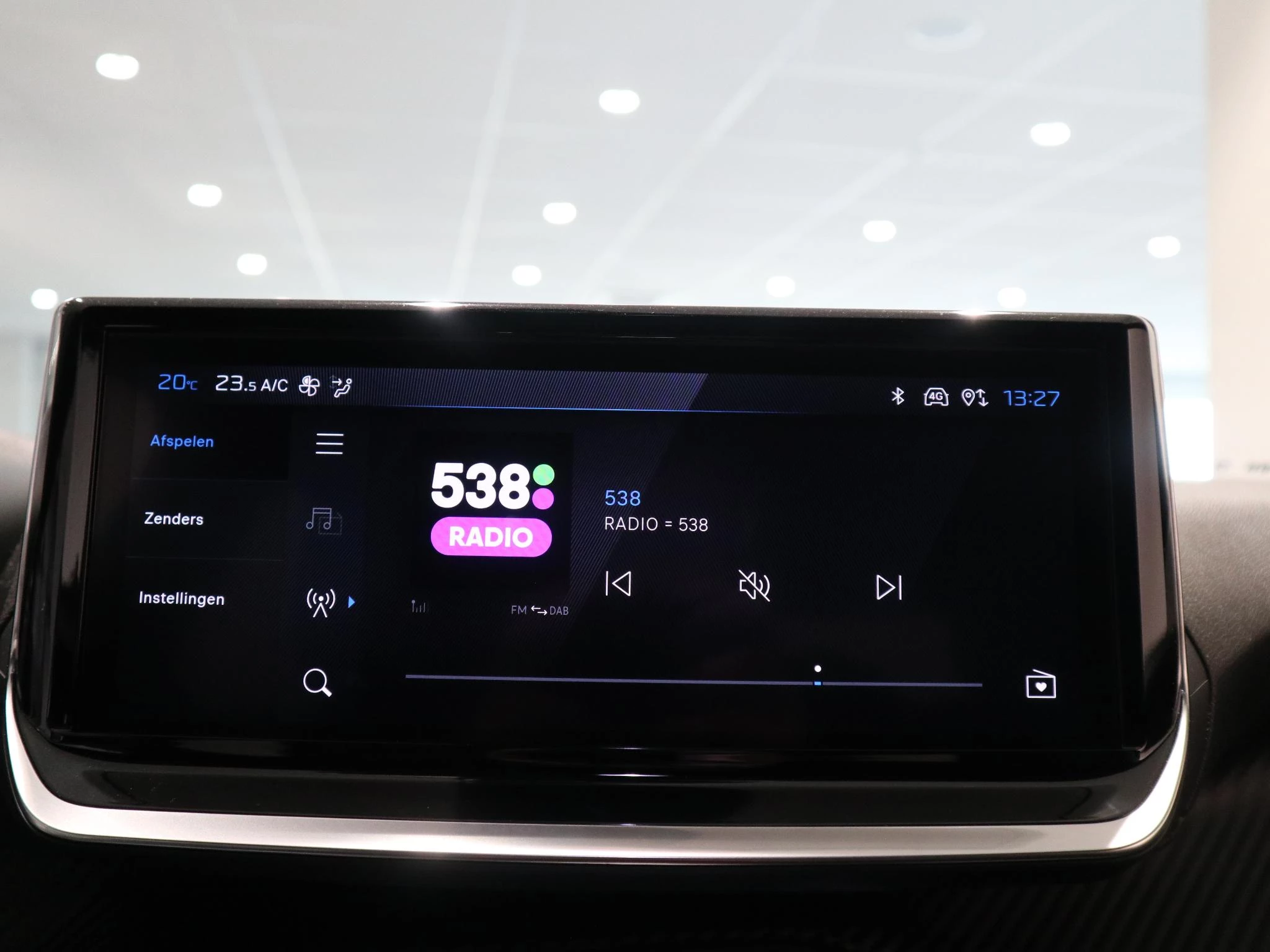 Peugeot-2008-image-17