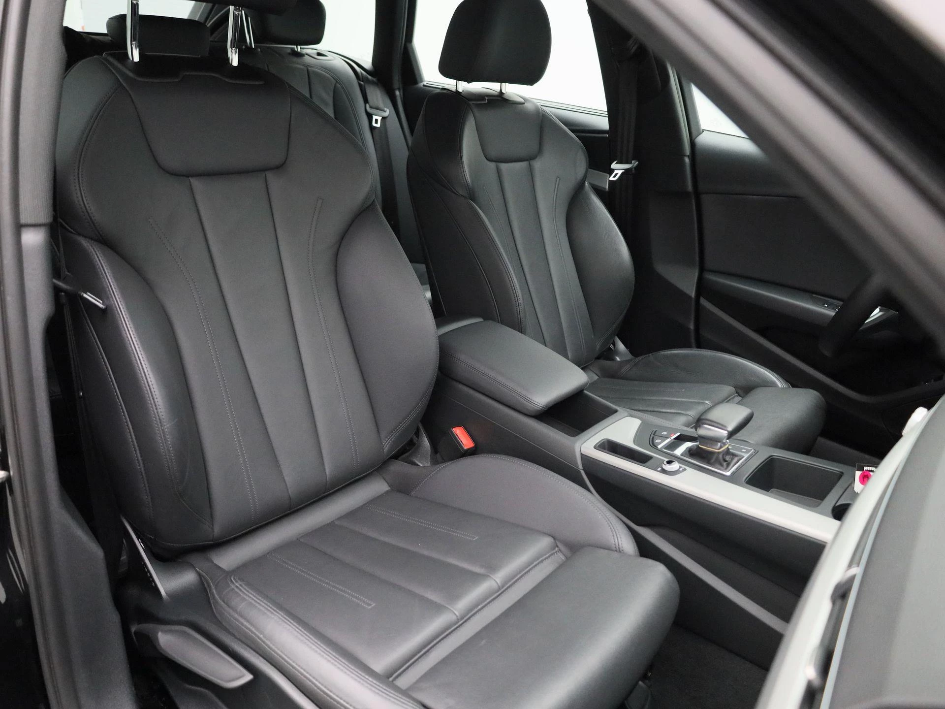 Audi A4 Avant 2.0 35 TFSi 110kW S Line Business