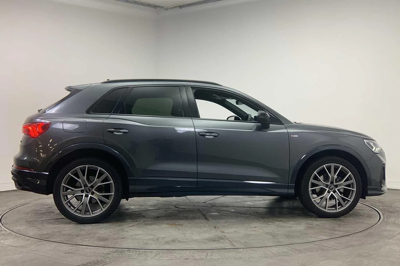 Audi-Q3-image-3