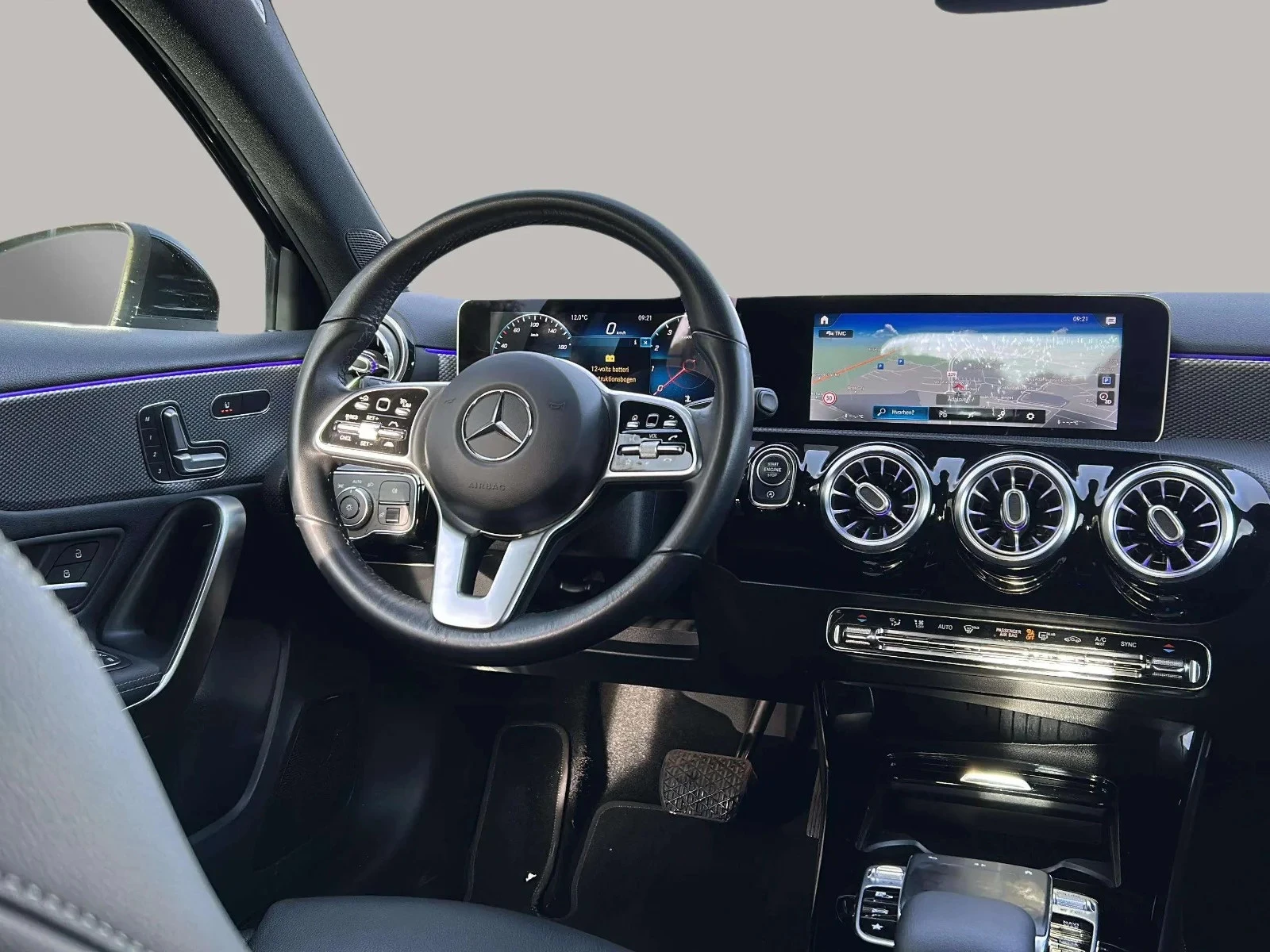 Mercedes-Benz-A-Klasse-image-10