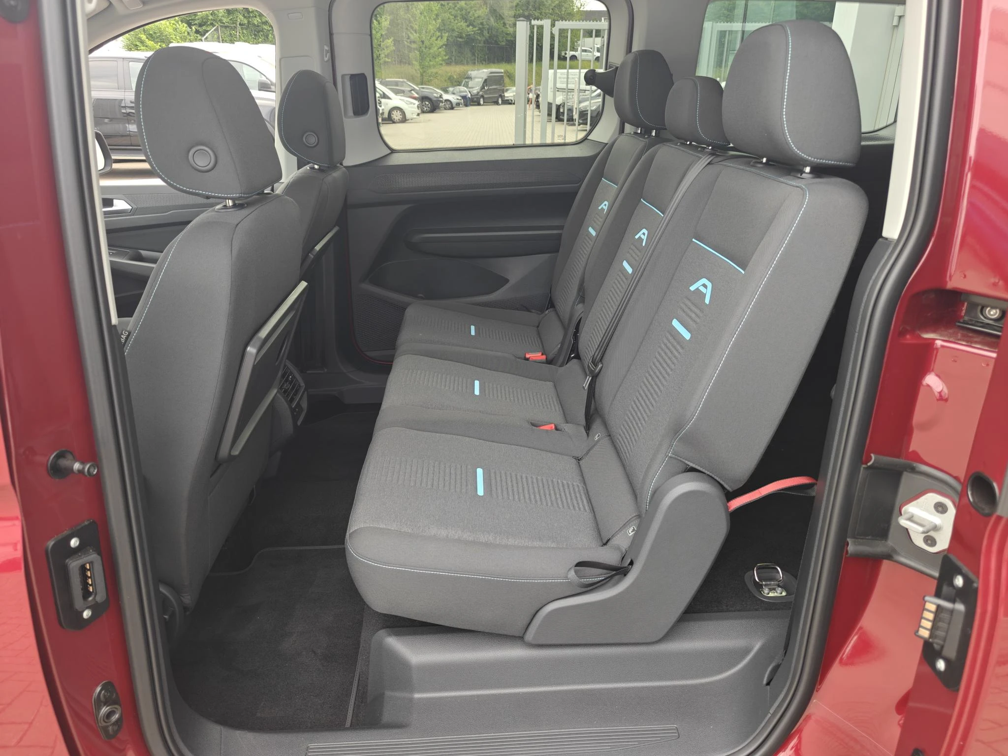 Ford Tourneo Connect Grand 1.5 PHEV 110kW Active Aut.