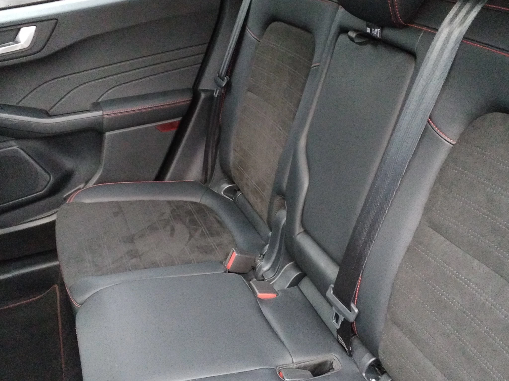 Ford Kuga ST-Line X*PANO*AHK*KAM*ACC*NAVI*SOUND-SYS.