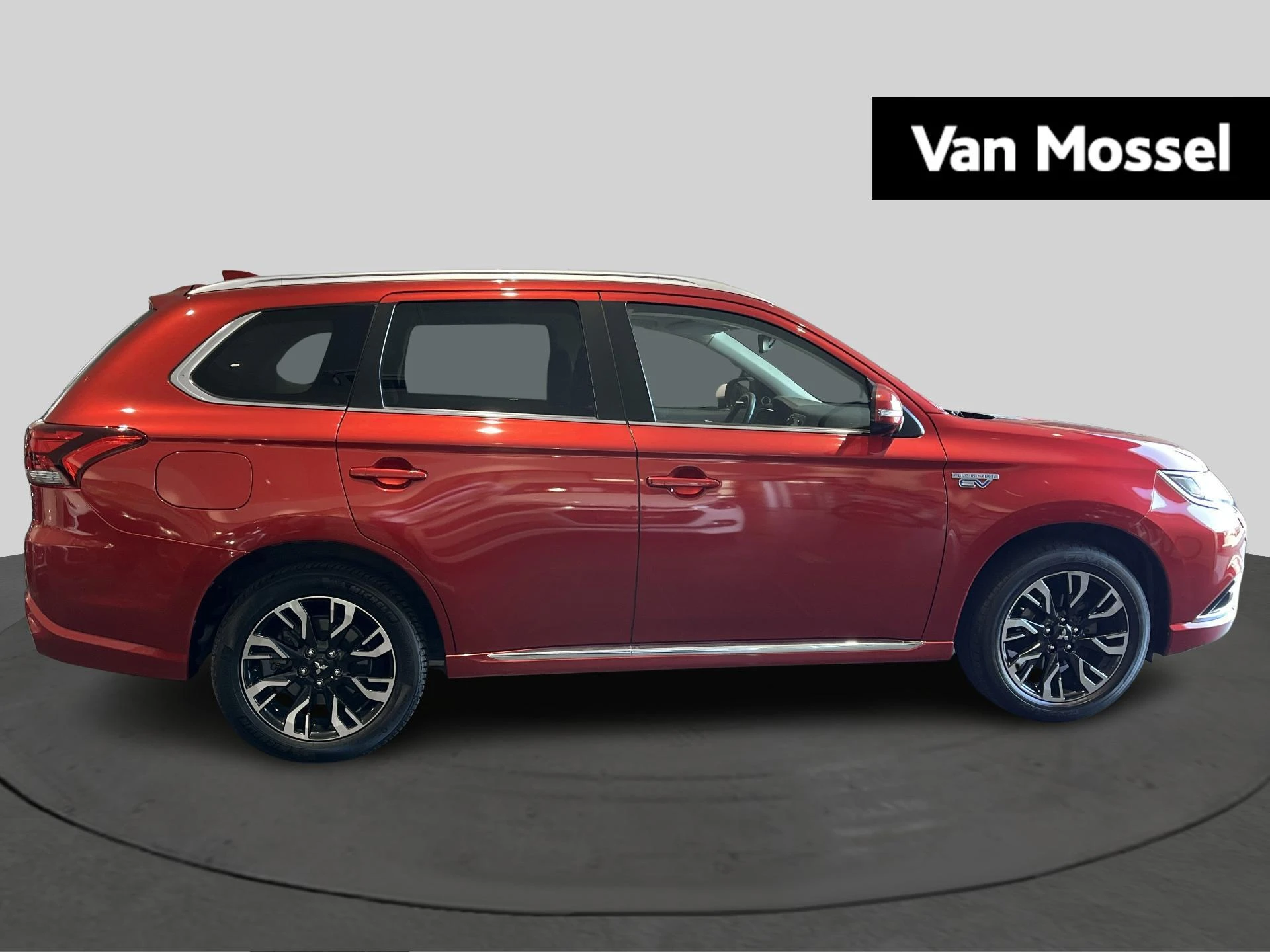 Mitsubishi-Outlander-image-4
