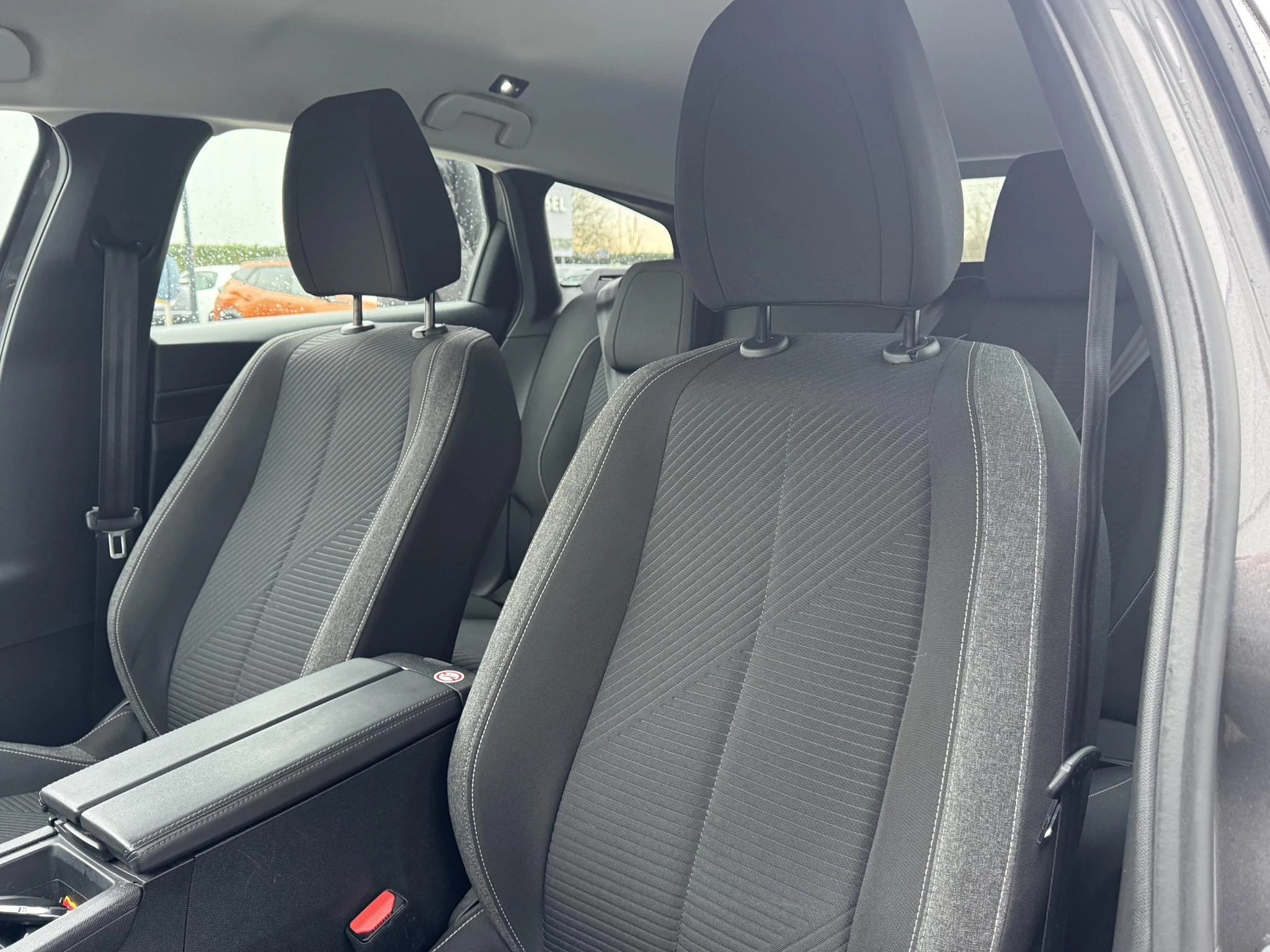 Peugeot-308-image-14