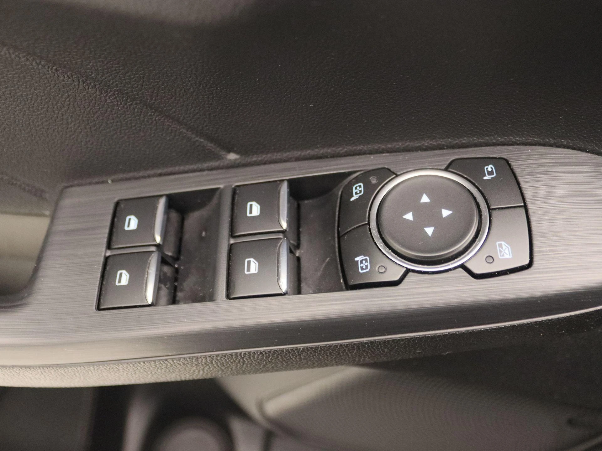 Ford-Kuga-image-21