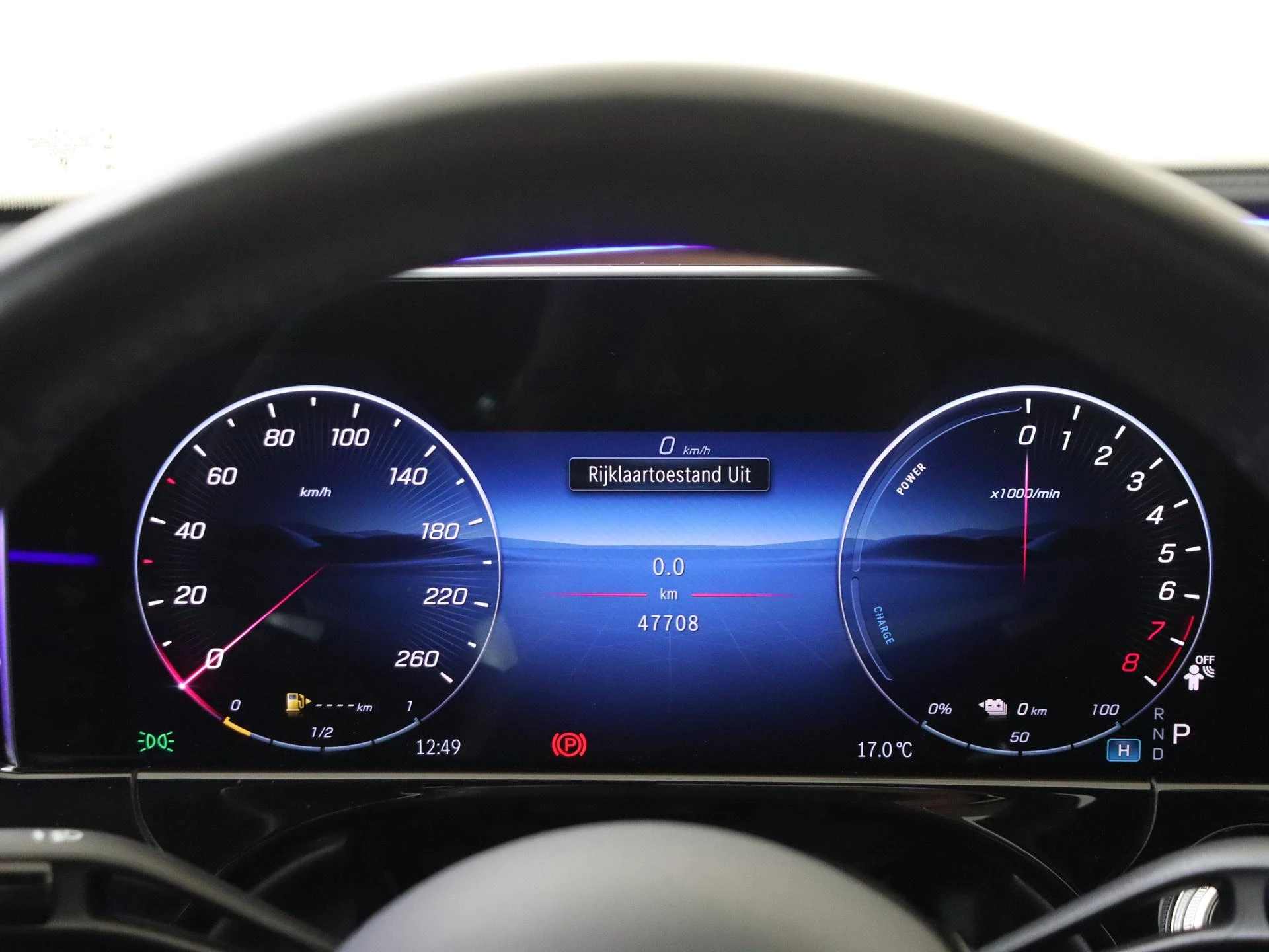 Mercedes-Benz-E-Klasse-image-12