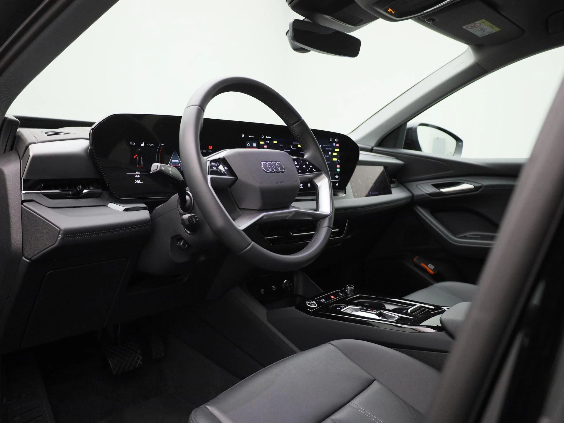 Audi-Q6 e-tron-image-42