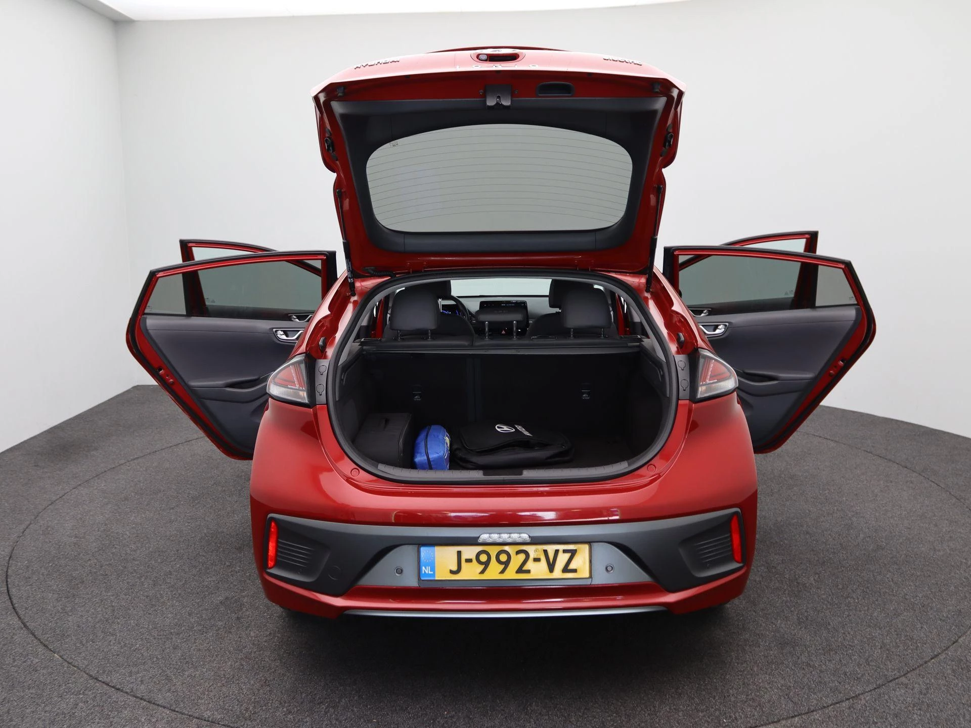 Hyundai-IONIQ-image-13