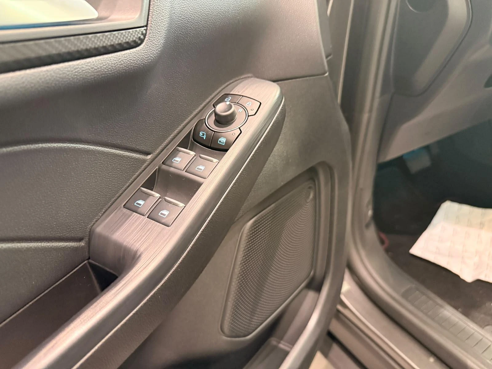 Ford-Kuga-image-12