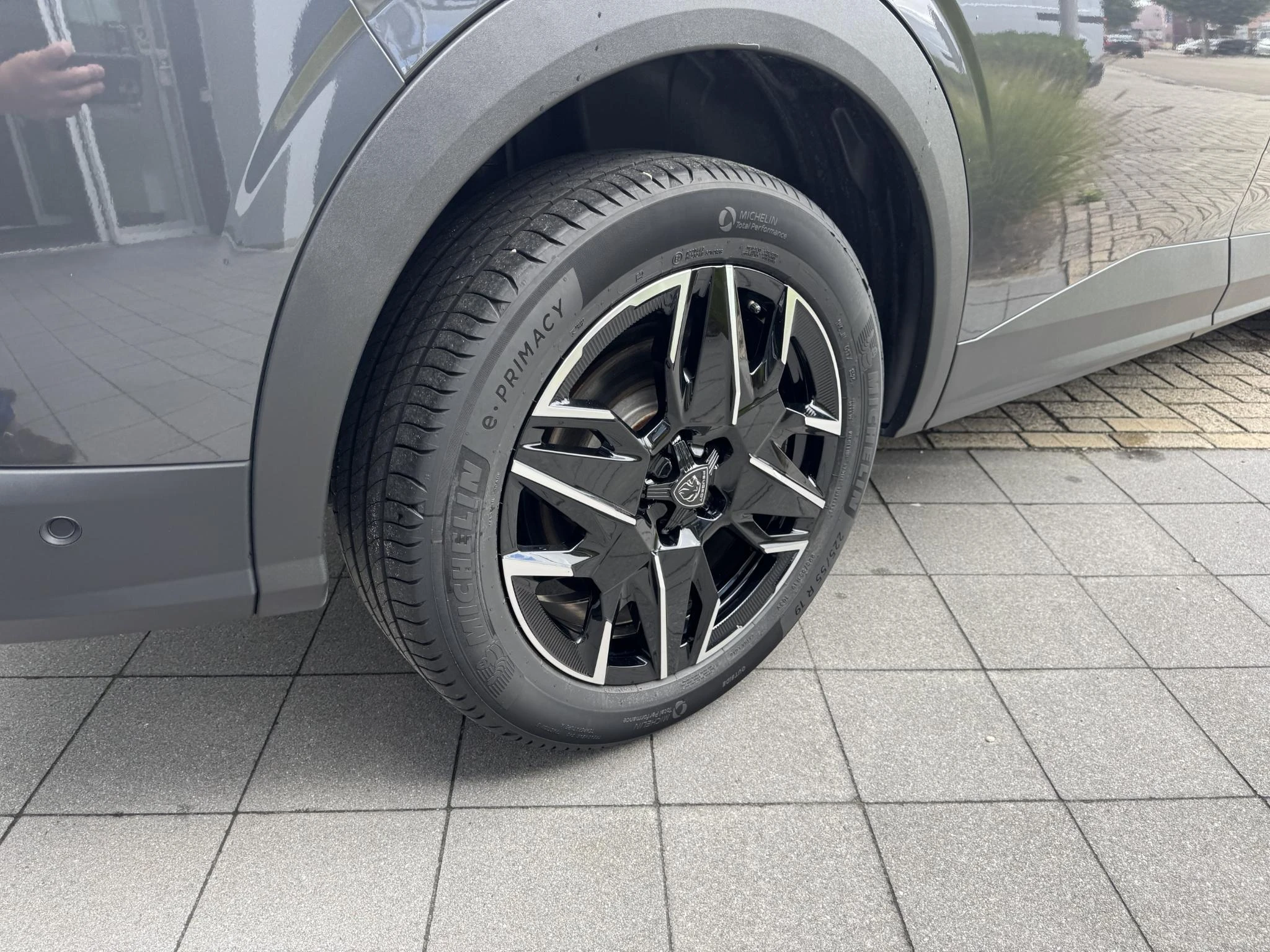 Peugeot-5008-image-12