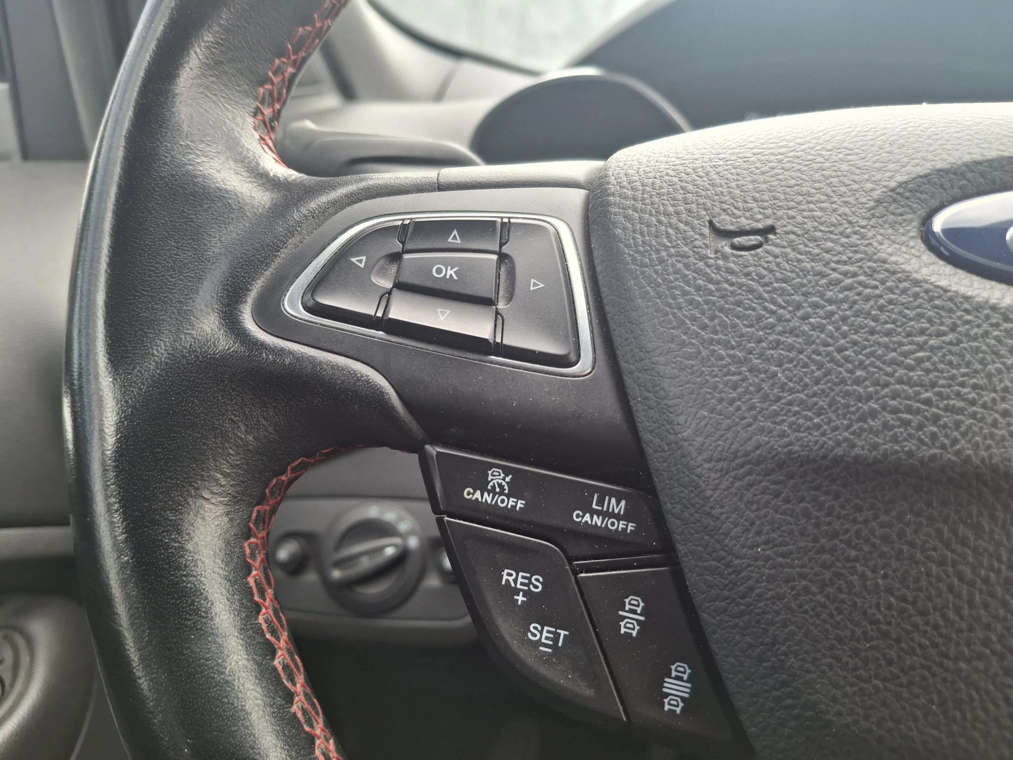 Ford-Kuga-image-15