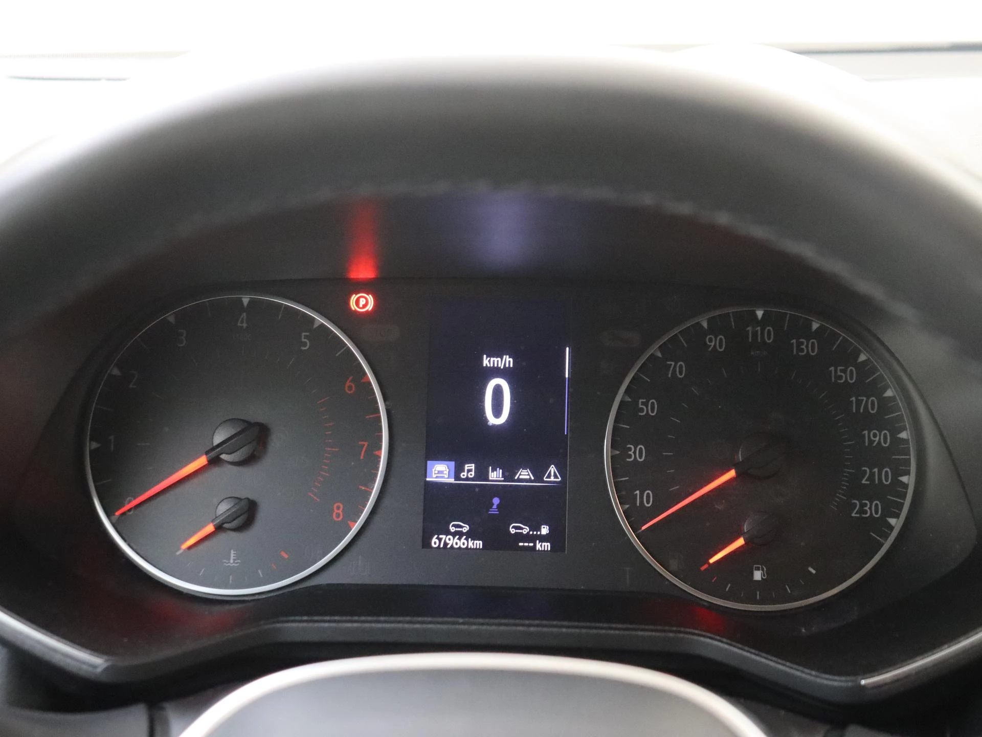 Renault-Clio-image-11