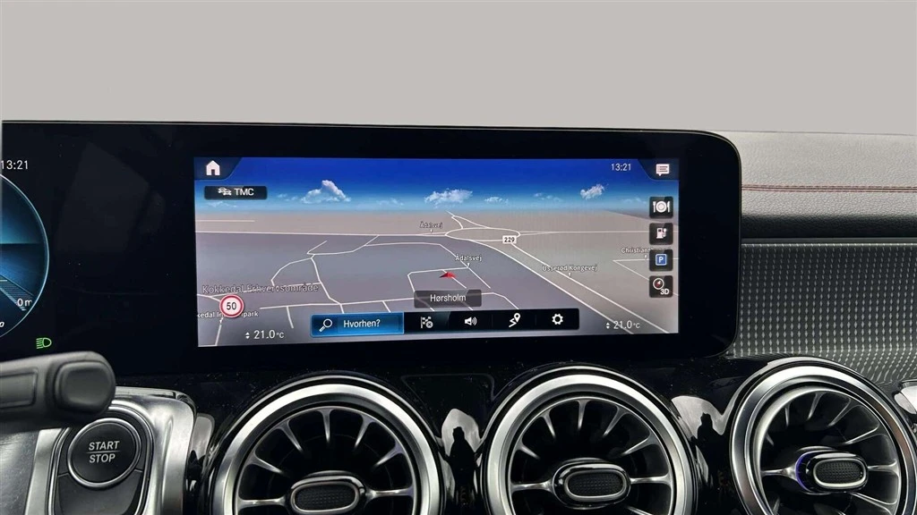 Mercedes-Benz-EQB-image-15