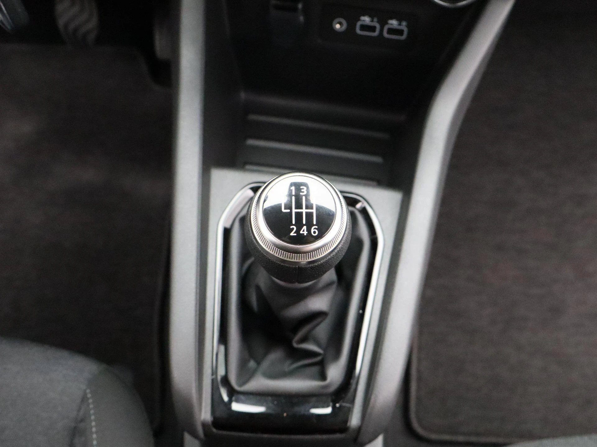 Renault-Clio-image-9