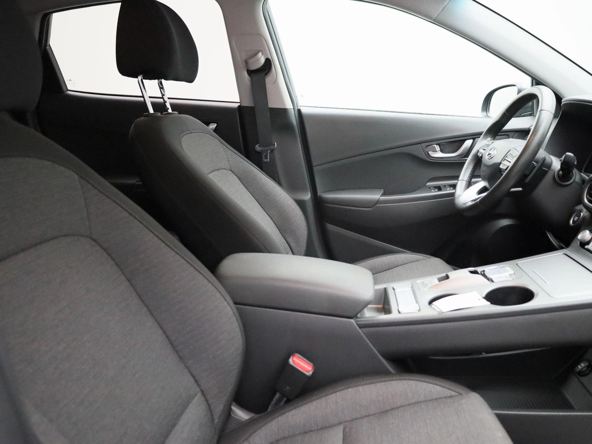 Hyundai-Kona-image-31