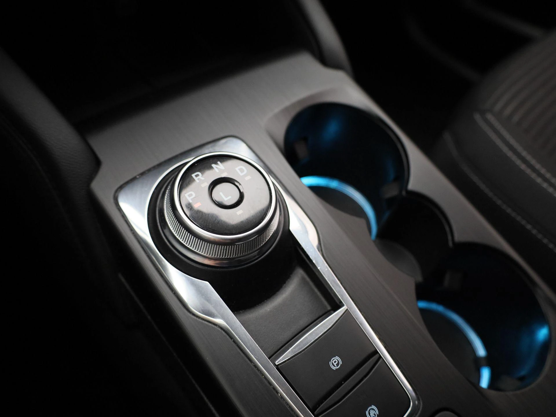 Ford-Kuga-image-23