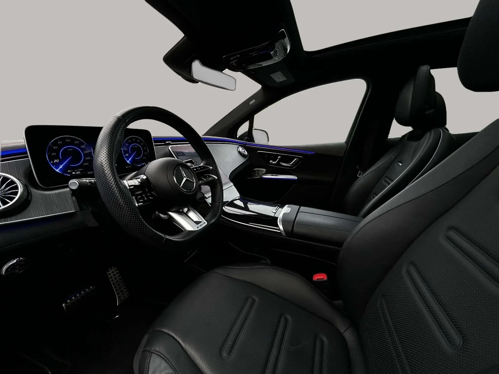 Mercedes-Benz-EQE-image-9