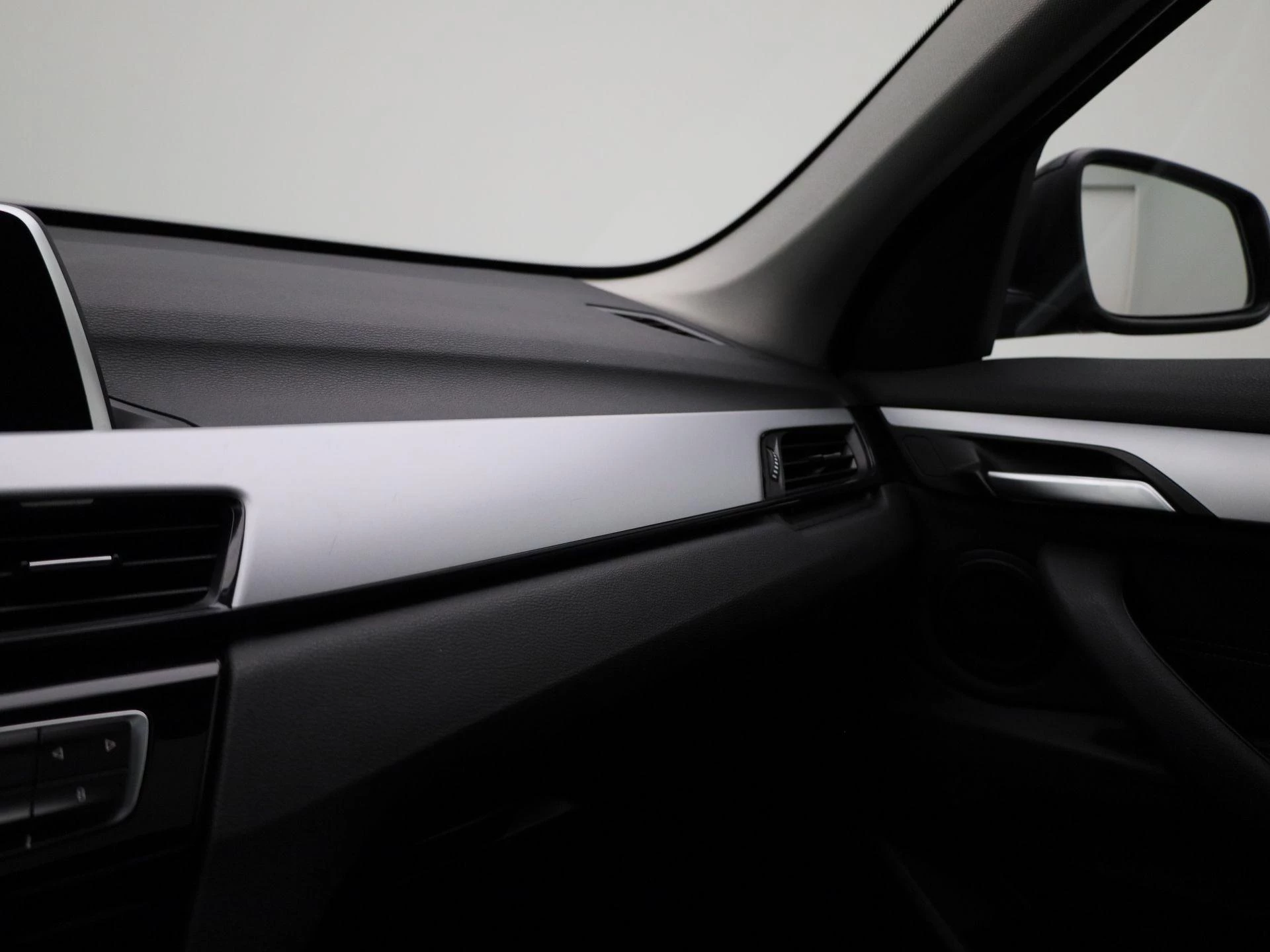 BMW-X1-image-25
